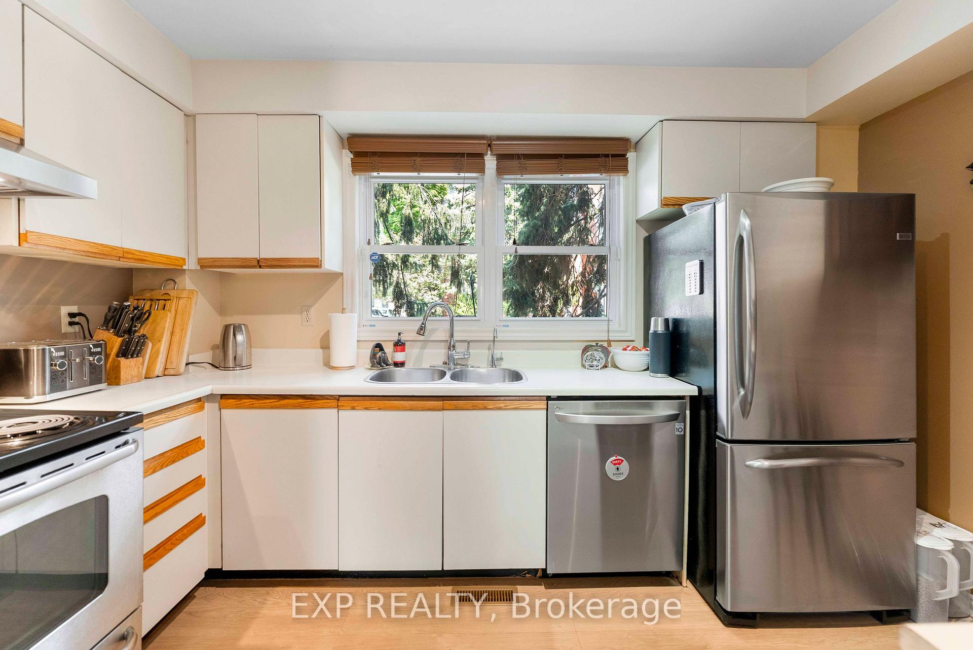 Photo 12 of 1 Quarry Court, Toronto, Greenwood-Coxwell — HOMEH