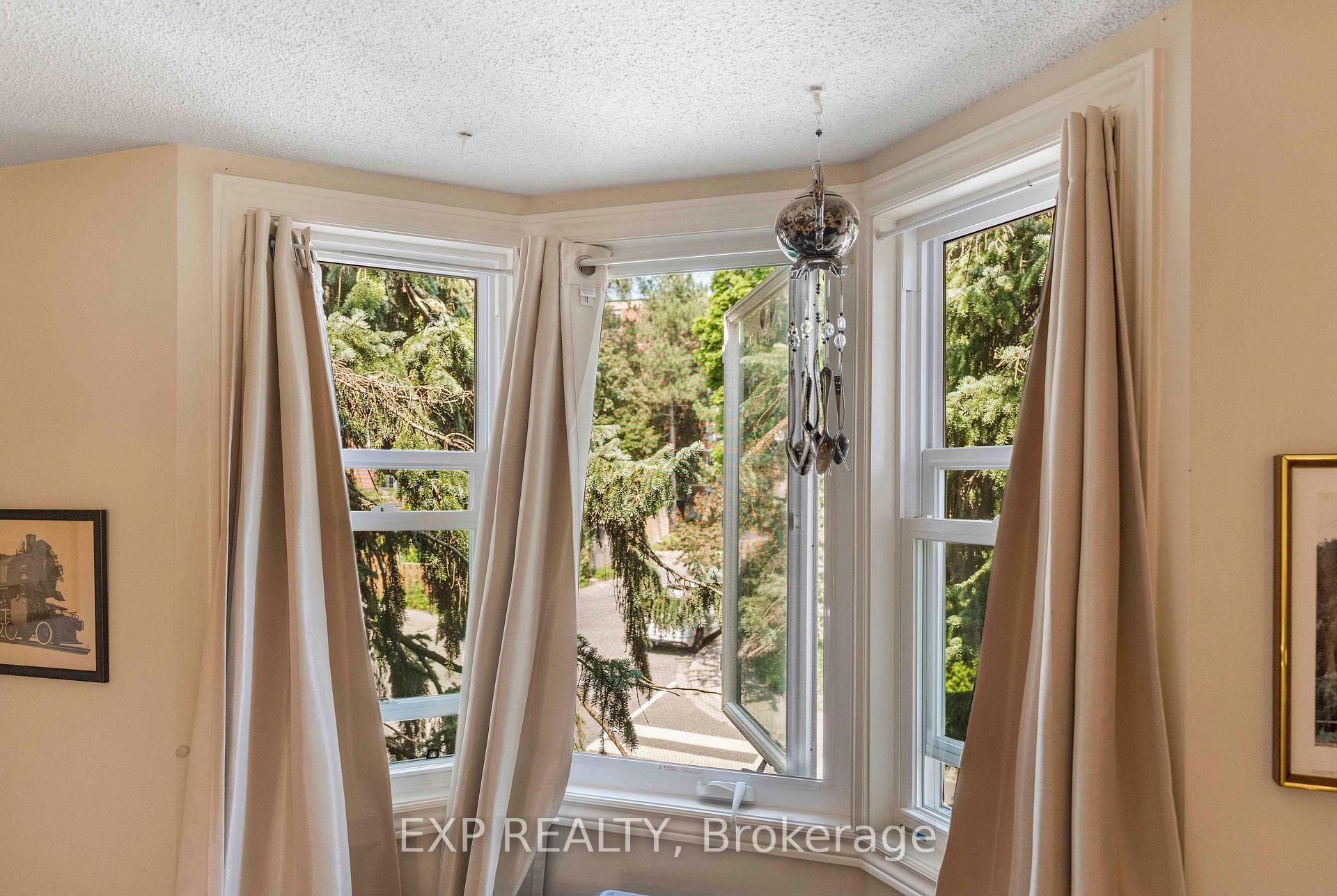 Photo 17 of 1 Quarry Court, Toronto, Greenwood-Coxwell — HOMEH