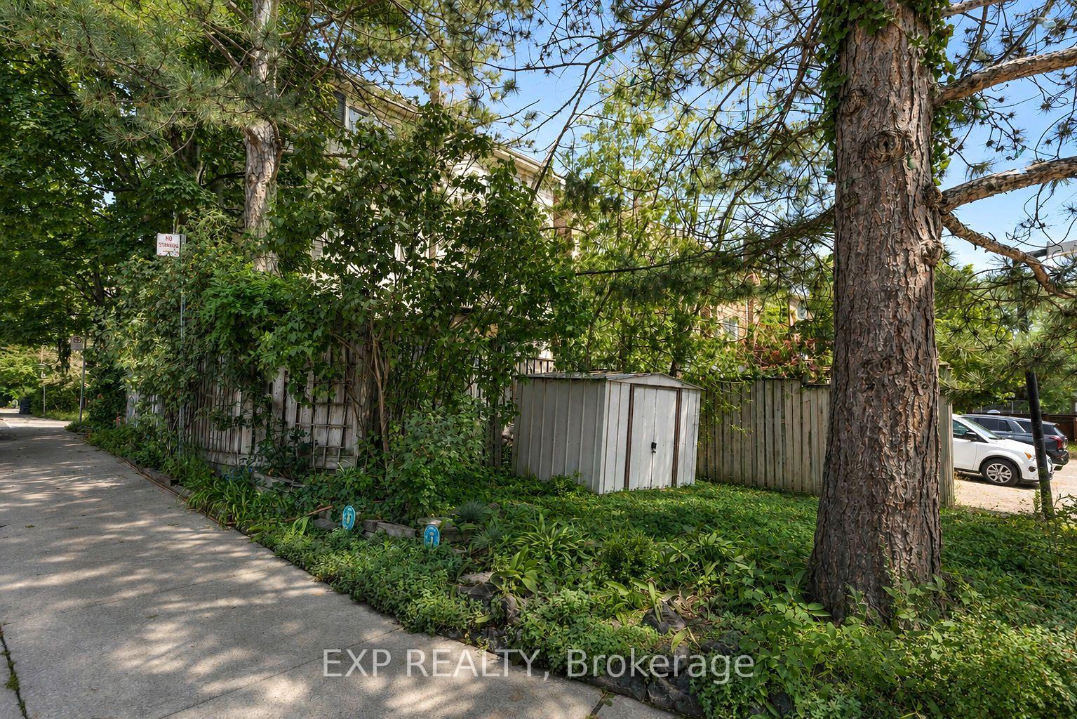 Photo 42 of 1 Quarry Court, Toronto, Greenwood-Coxwell — HOMEH