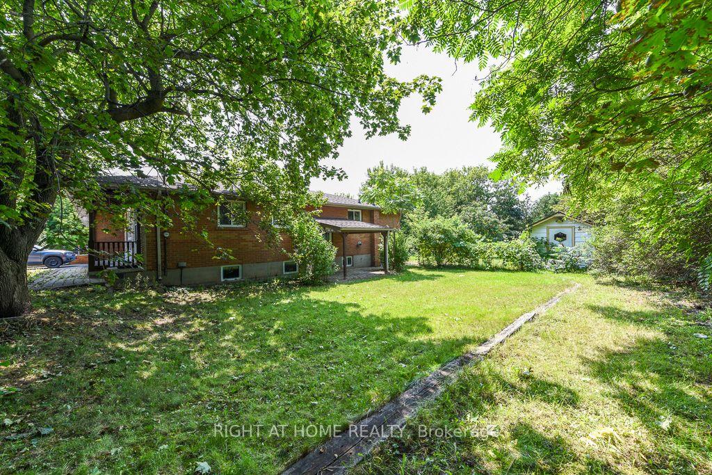 Photo 2 of 110 Main N Street, Milton, Campbellville — HOMEH