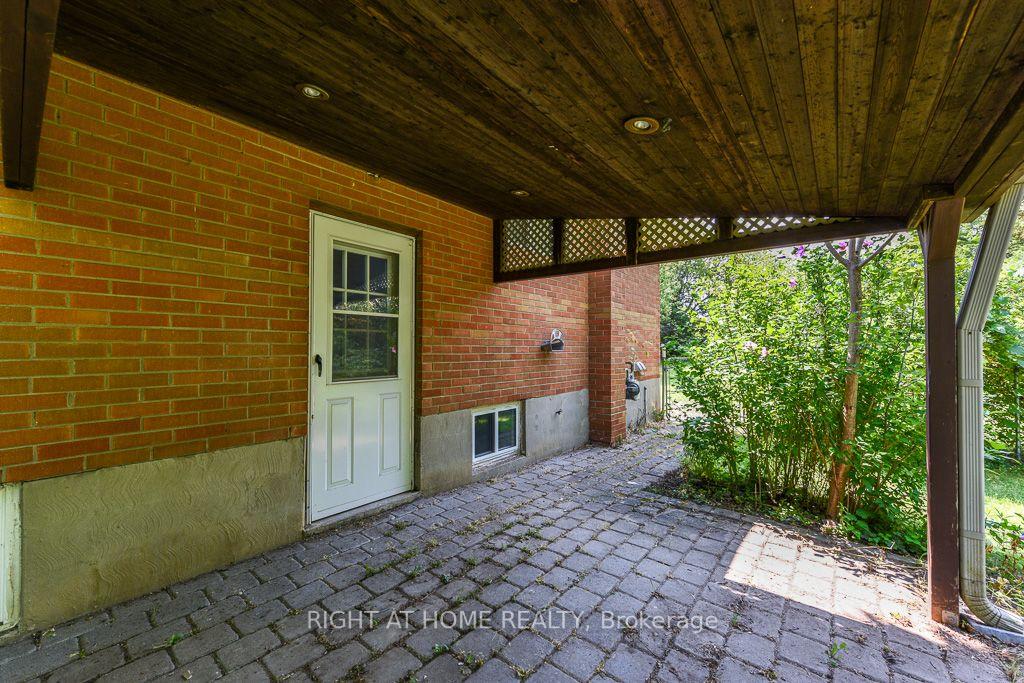 Photo 43 of 110 Main N Street, Milton, Campbellville — HOMEH
