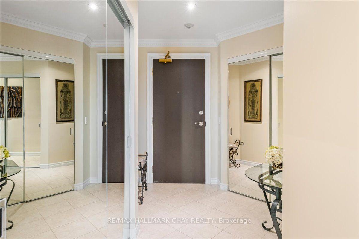 Photo 9 of Unit 1608, 6 Toronto Street, Barrie, Lakeshore — HOMEH