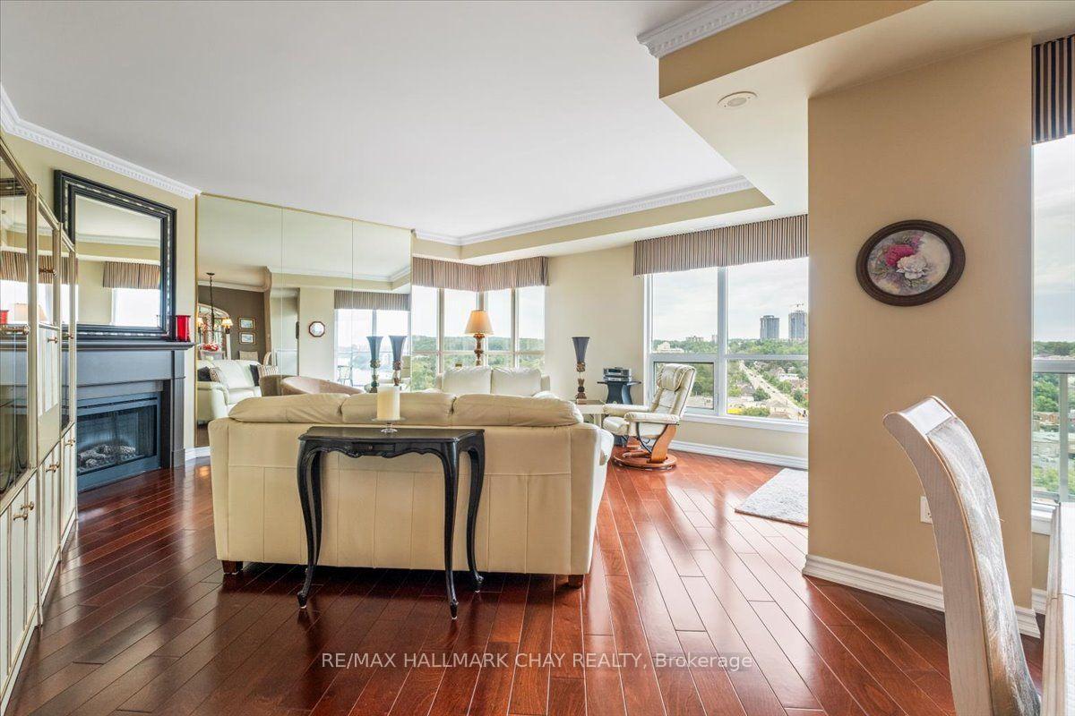 Photo 18 of Unit 1608, 6 Toronto Street, Barrie, Lakeshore — HOMEH