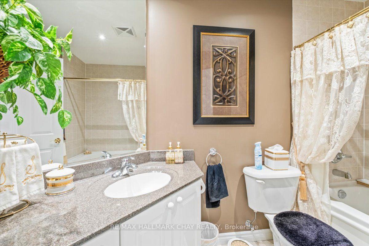 Photo 34 of Unit 1608, 6 Toronto Street, Barrie, Lakeshore — HOMEH