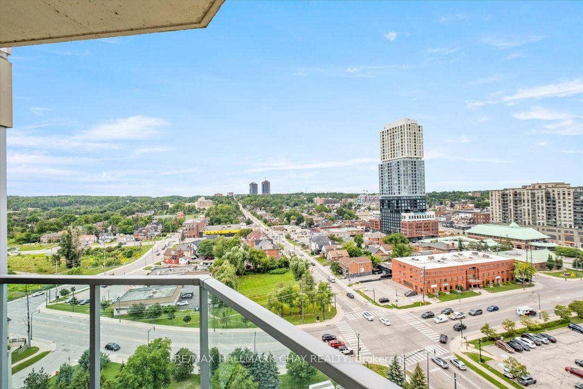 Photo 37 of Unit 1608, 6 Toronto Street, Barrie, Lakeshore — HOMEH