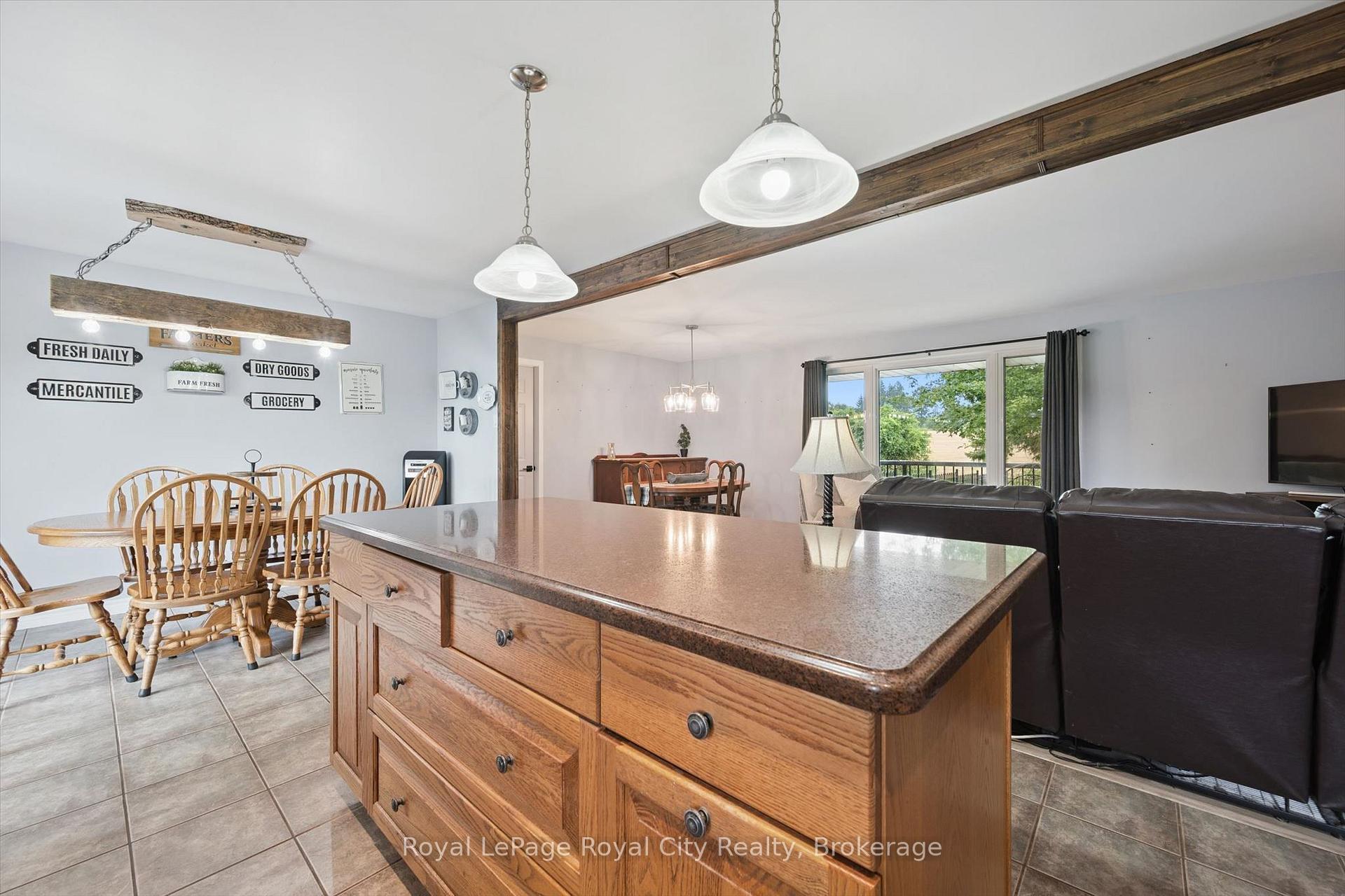 Photo 12 of 6933 Pine Creek Road, Woolwich, Breslau — HOMEH
