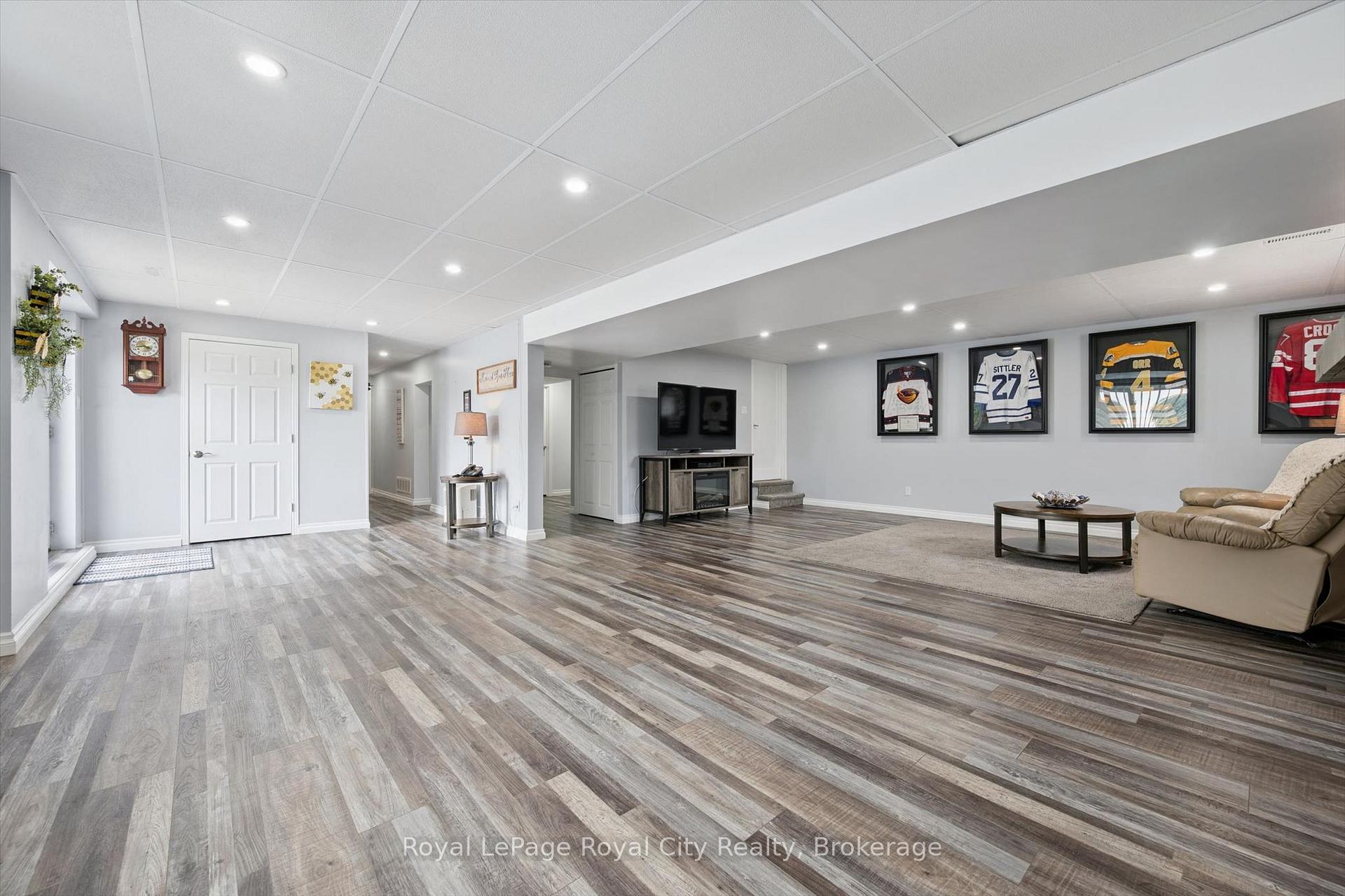 Photo 24 of 6933 Pine Creek Road, Woolwich, Breslau — HOMEH
