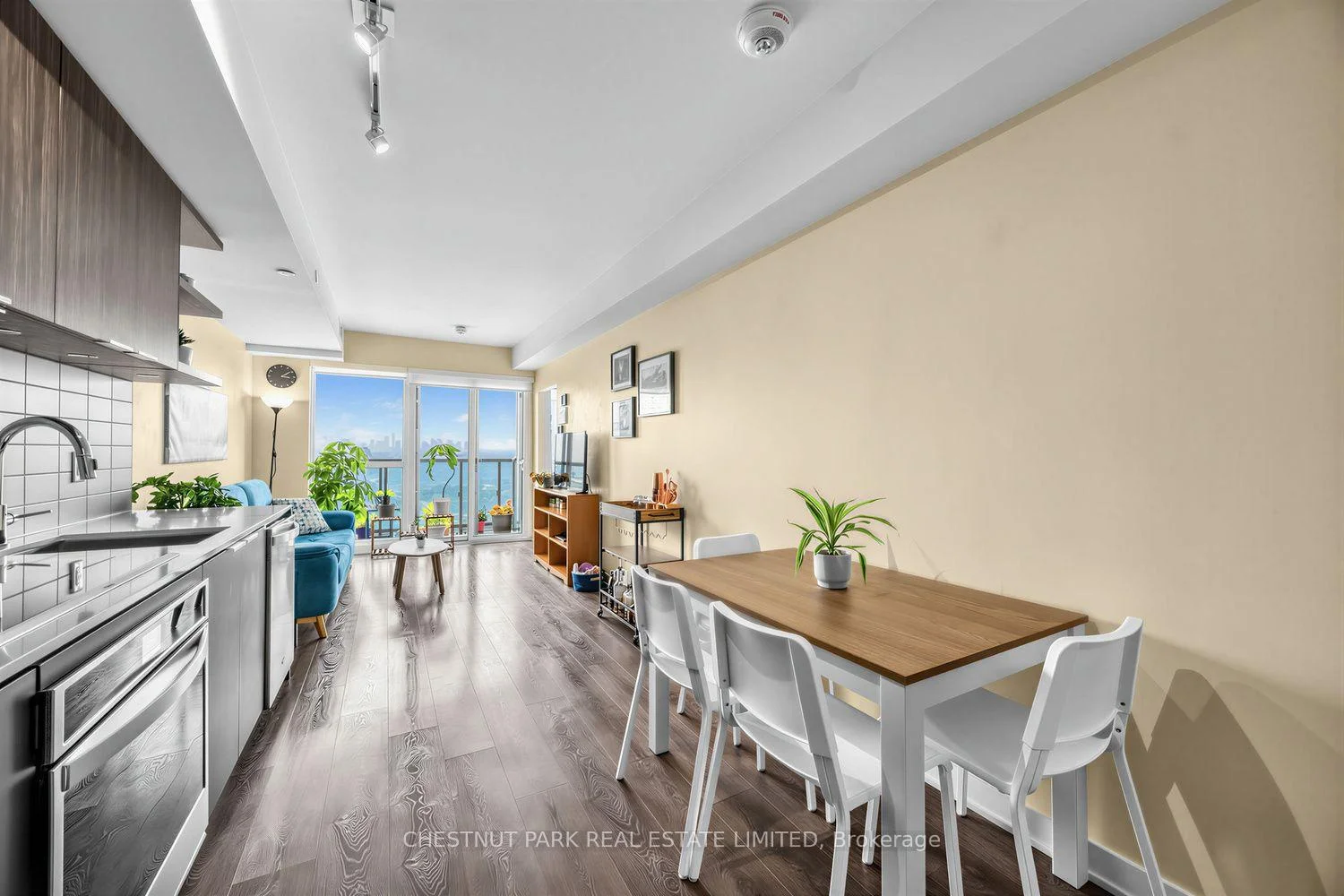 Photo 4 of Unit 2401, 6 Sonic Way, Toronto, Flemingdon Park — HOMEH