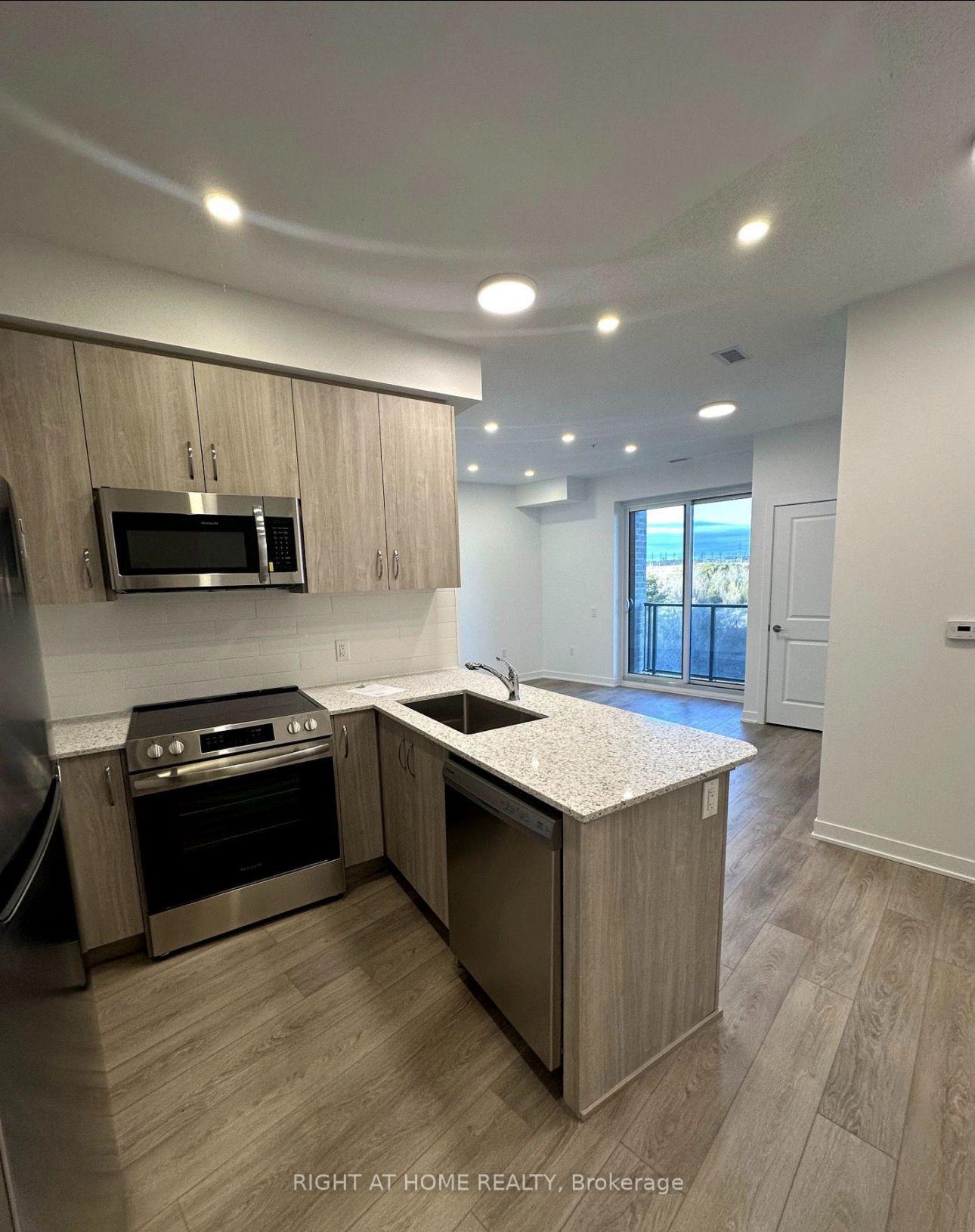 Photo 2 of Unit 401, 385 Arctic Red Drive, Oshawa, Windfields — HOMEH