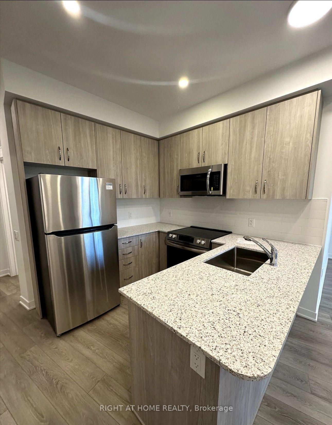 Photo 3 of Unit 401, 385 Arctic Red Drive, Oshawa, Windfields — HOMEH