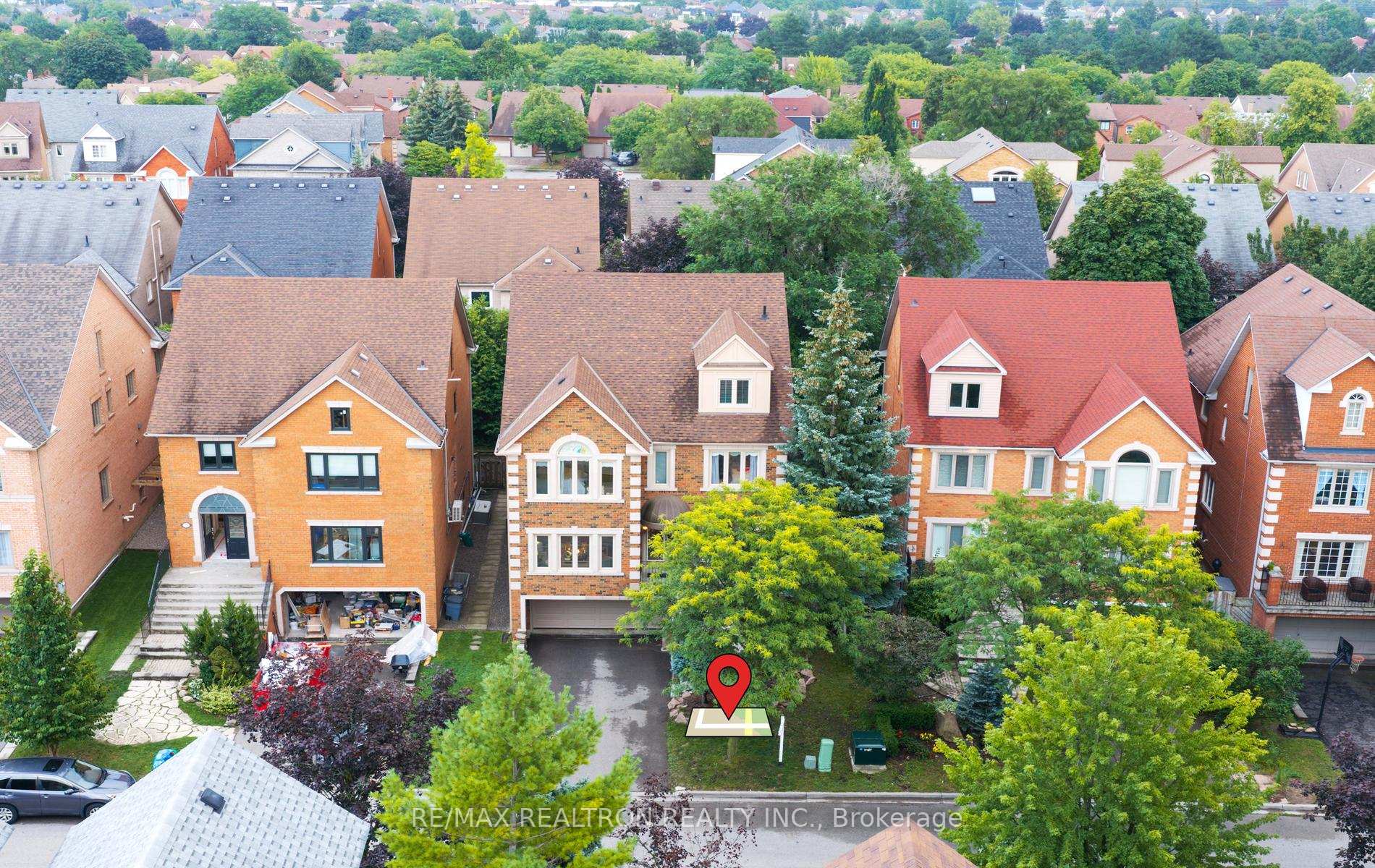 Photo 5 of 129 Theodore Place, Vaughan, Crestwood-Springfarm-Yorkhill — HOMEH