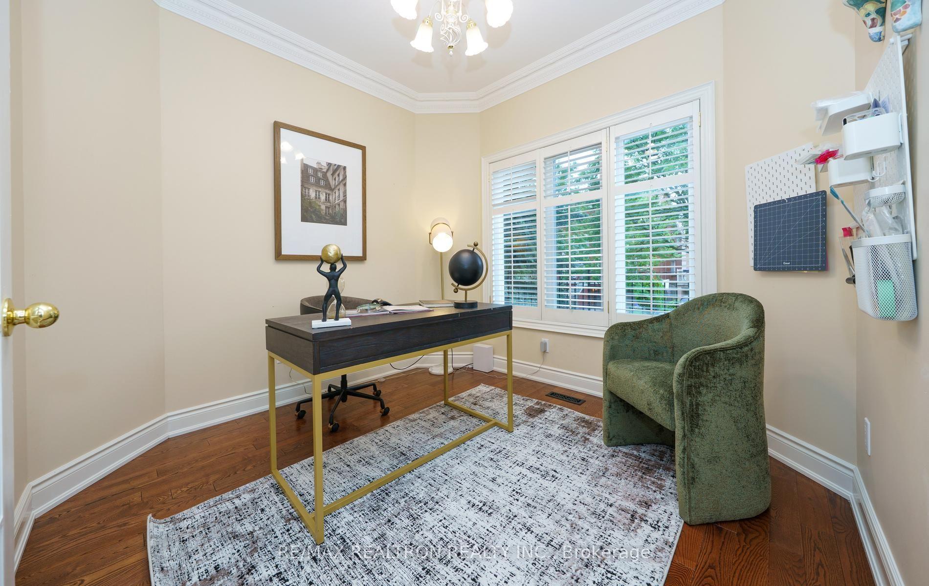 Photo 12 of 129 Theodore Place, Vaughan, Crestwood-Springfarm-Yorkhill — HOMEH