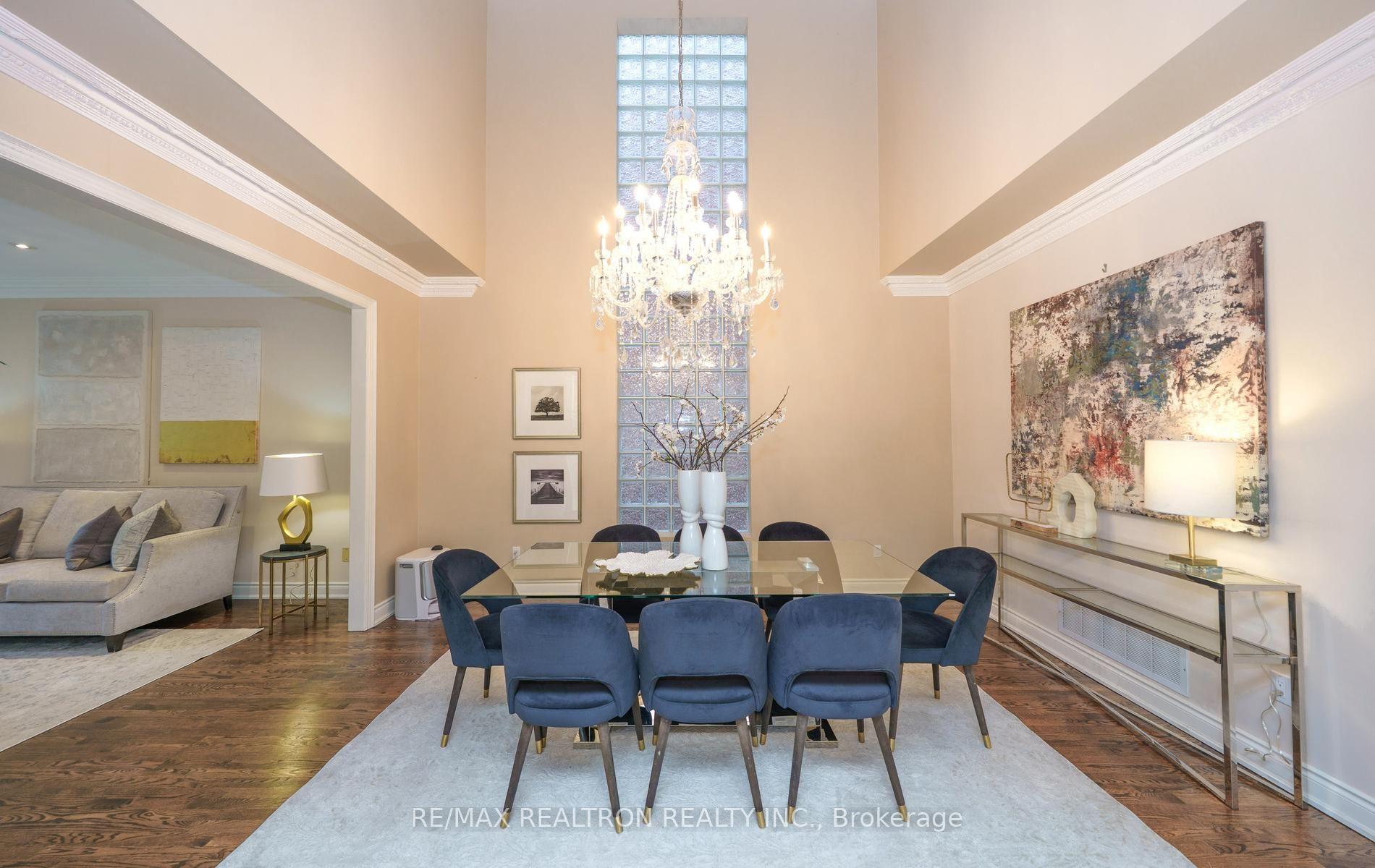 Photo 17 of 129 Theodore Place, Vaughan, Crestwood-Springfarm-Yorkhill — HOMEH