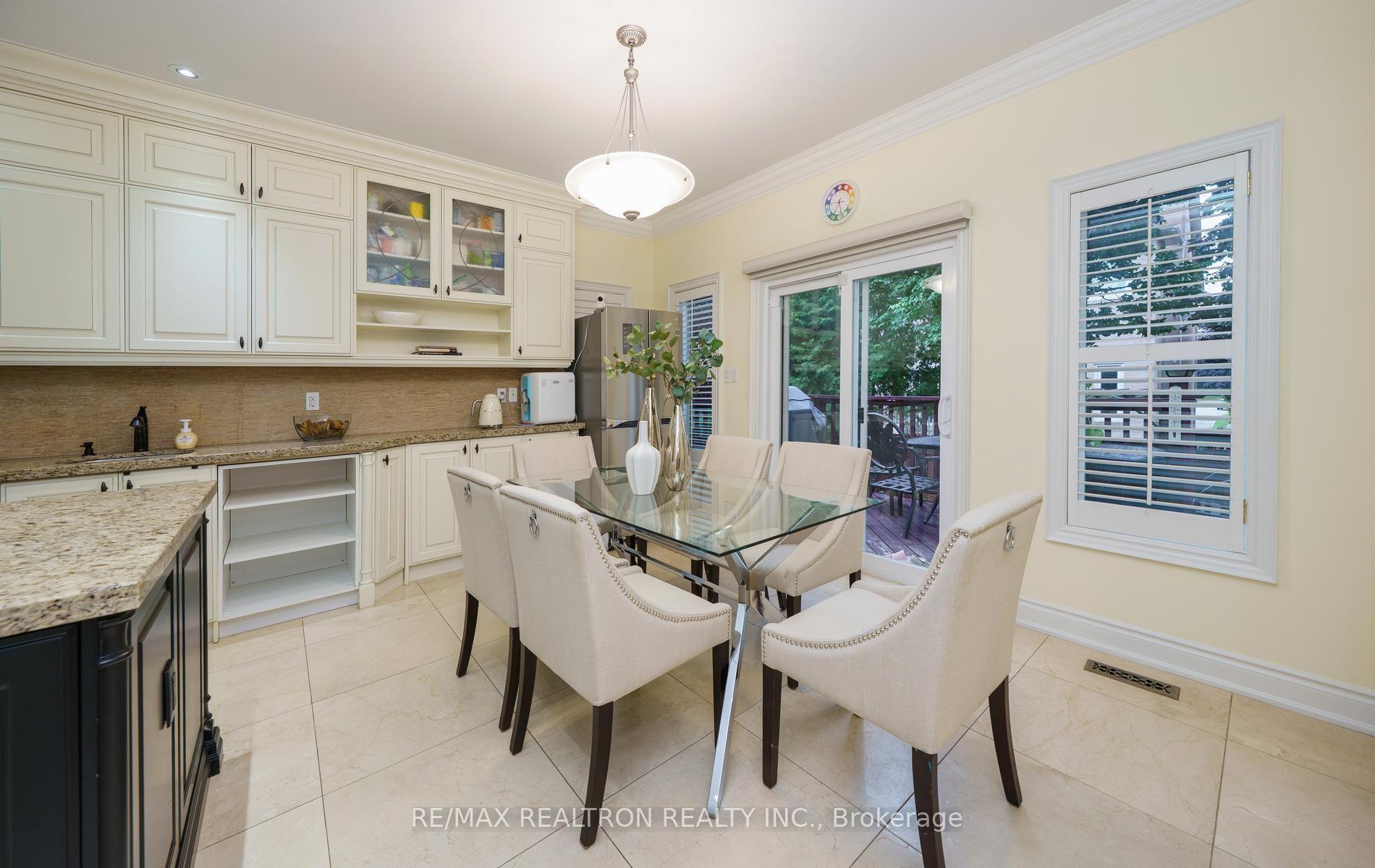 Photo 25 of 129 Theodore Place, Vaughan, Crestwood-Springfarm-Yorkhill — HOMEH