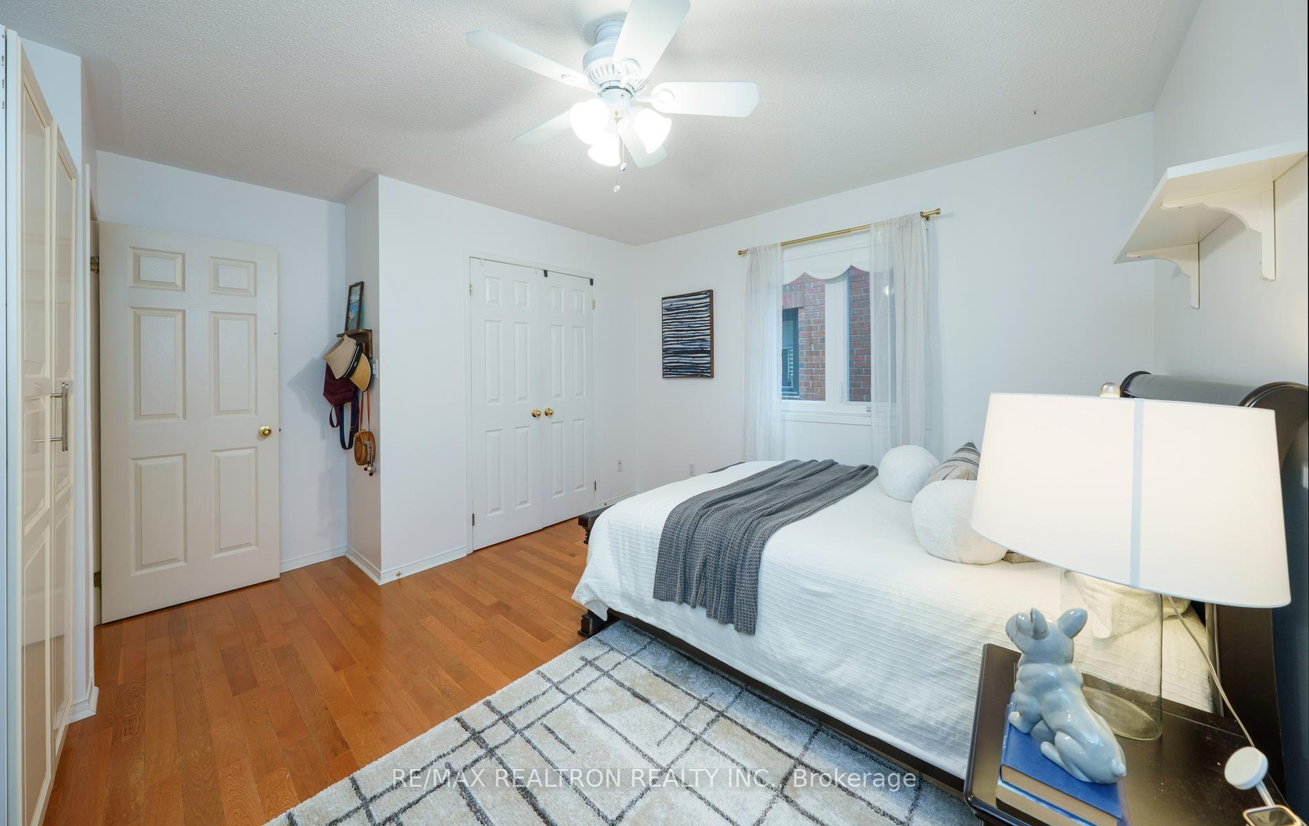 Photo 35 of 129 Theodore Place, Vaughan, Crestwood-Springfarm-Yorkhill — HOMEH