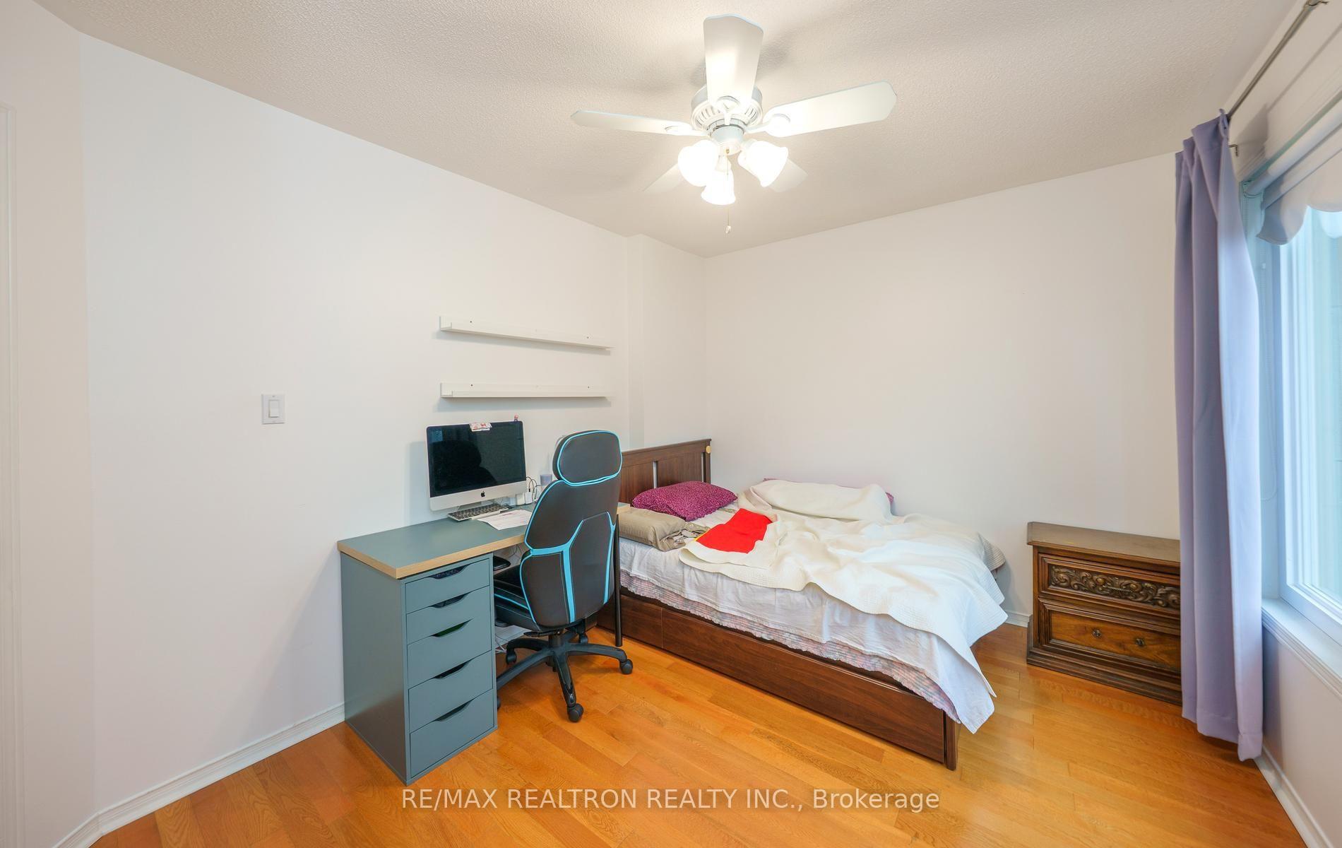 Photo 39 of 129 Theodore Place, Vaughan, Crestwood-Springfarm-Yorkhill — HOMEH