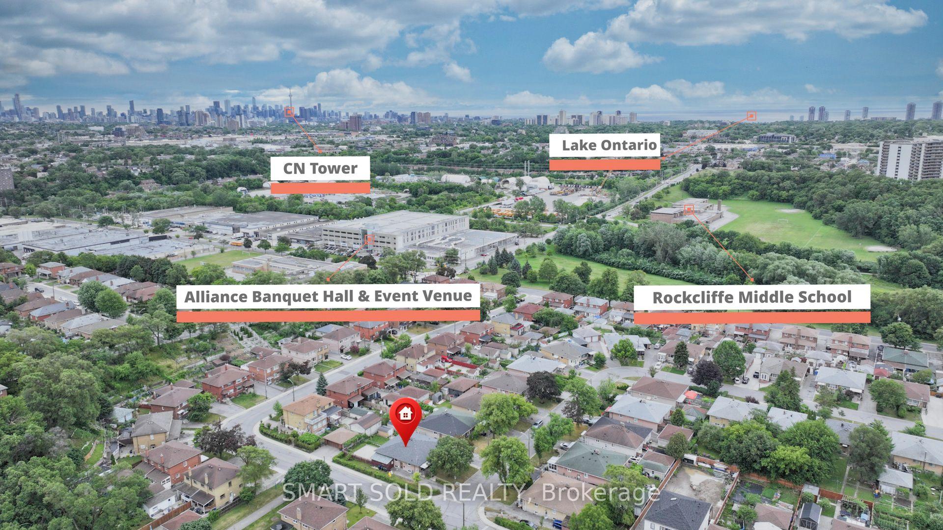 Photo 3 of 1 Cameo Crescent, Toronto, Rockcliffe-Smythe — HOMEH