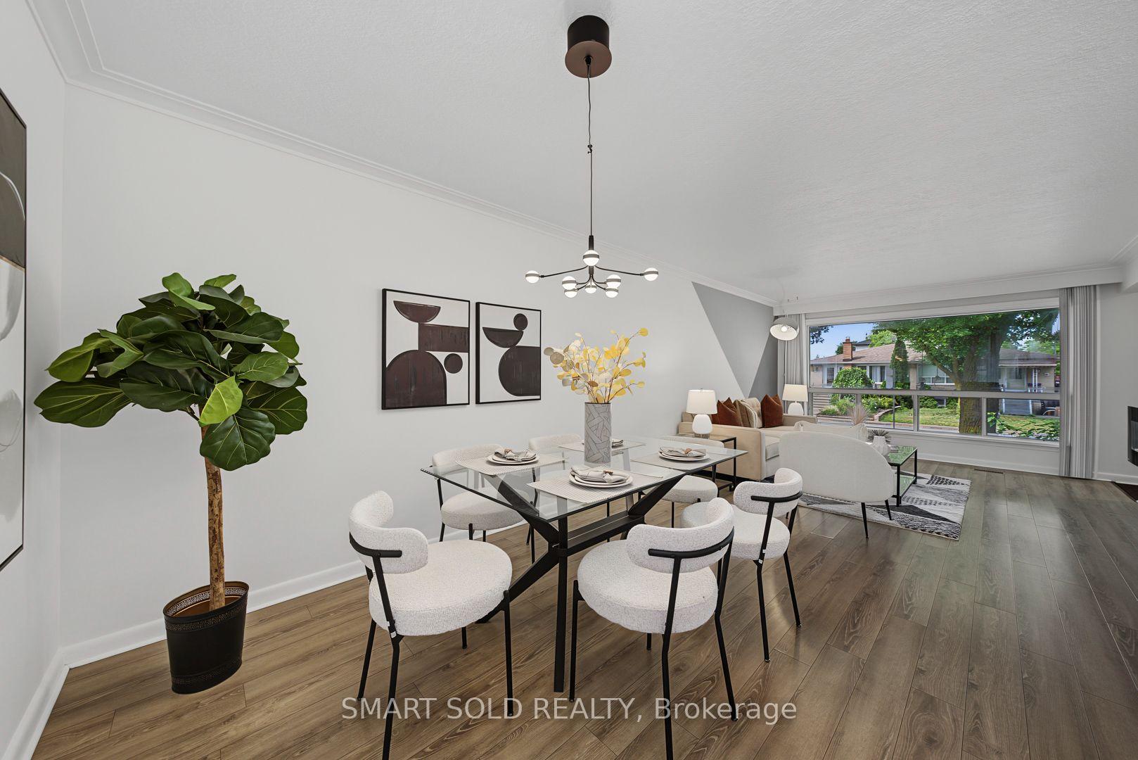 Photo 9 of 1 Cameo Crescent, Toronto, Rockcliffe-Smythe — HOMEH