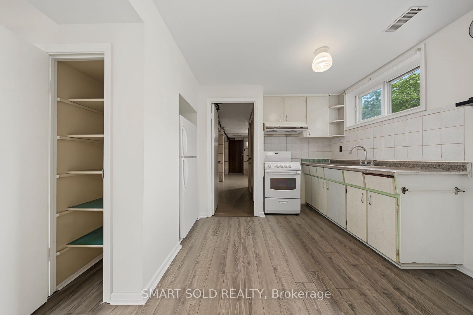 Photo 29 of 1 Cameo Crescent, Toronto, Rockcliffe-Smythe — HOMEH