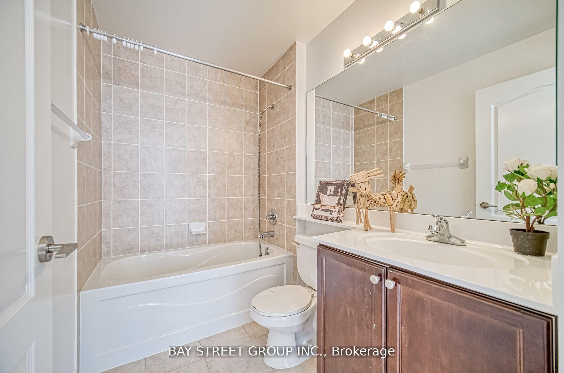 Photo 8 of Unit Ph#3603, 70 Town Centre Court, Scarborough, Bendale — HOMEH