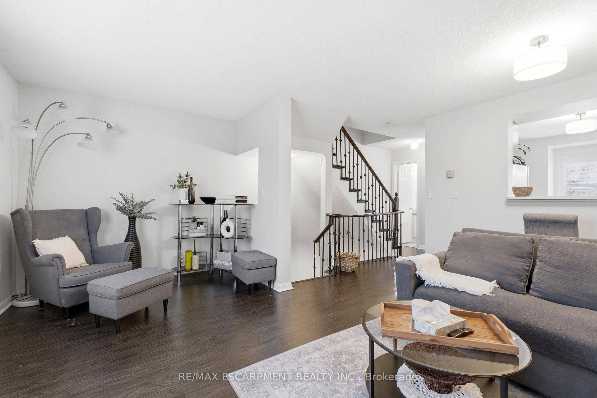 Photo 3 of Unit 2, 80 Acorn Place, Mississauga, Hurontario — HOMEH