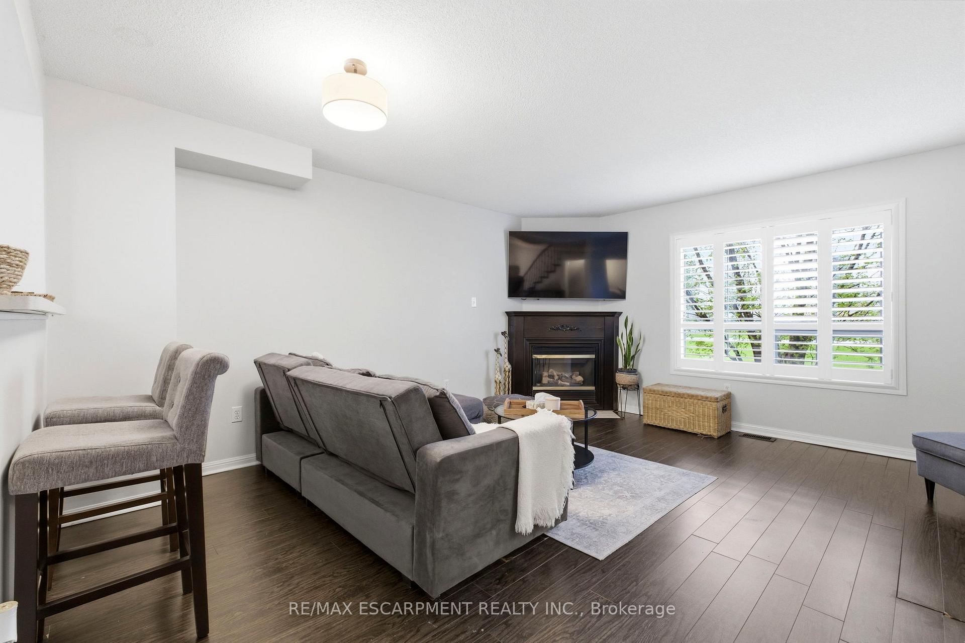 Photo 6 of Unit 2, 80 Acorn Place, Mississauga, Hurontario — HOMEH