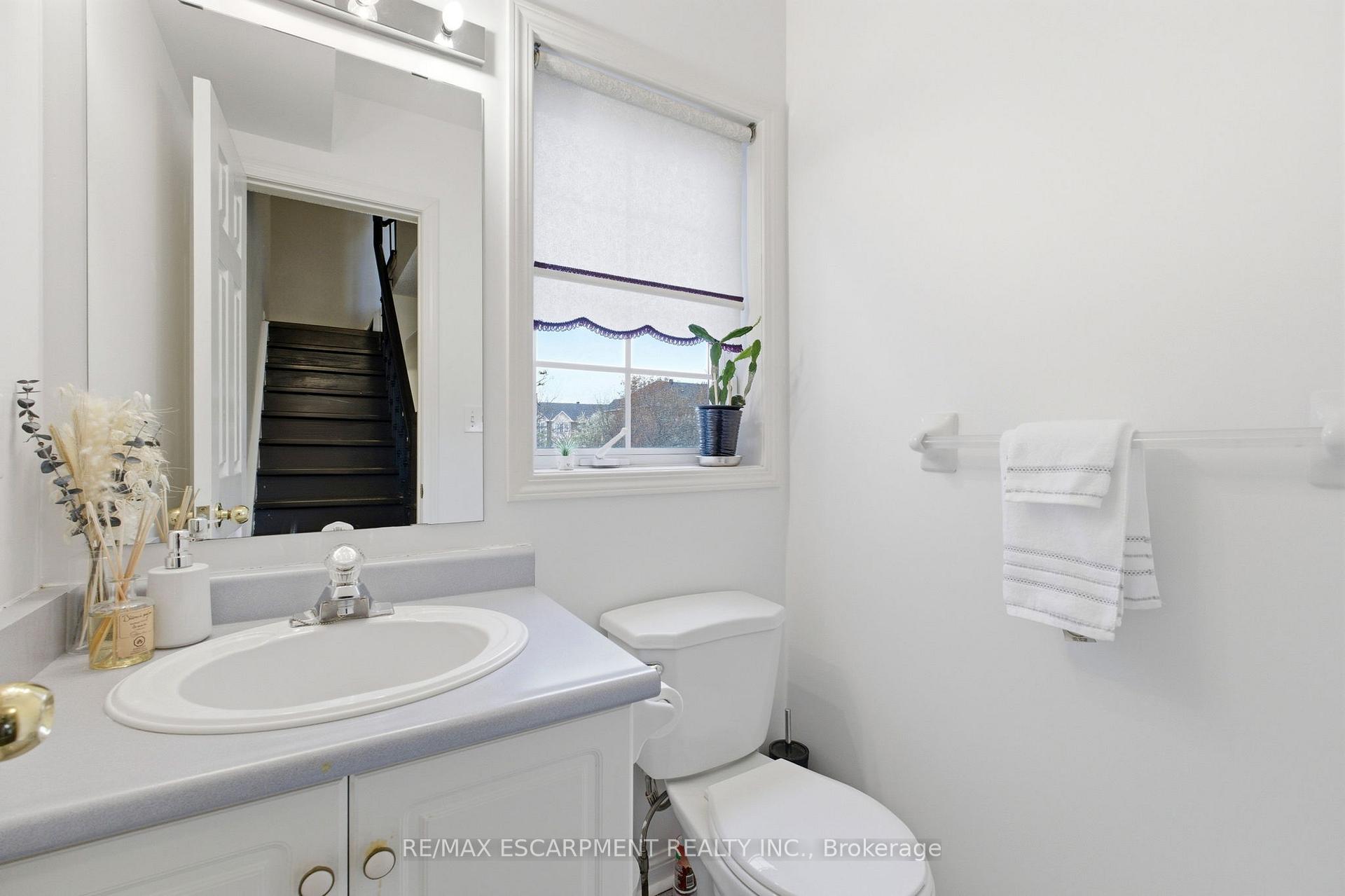 Photo 11 of Unit 2, 80 Acorn Place, Mississauga, Hurontario — HOMEH