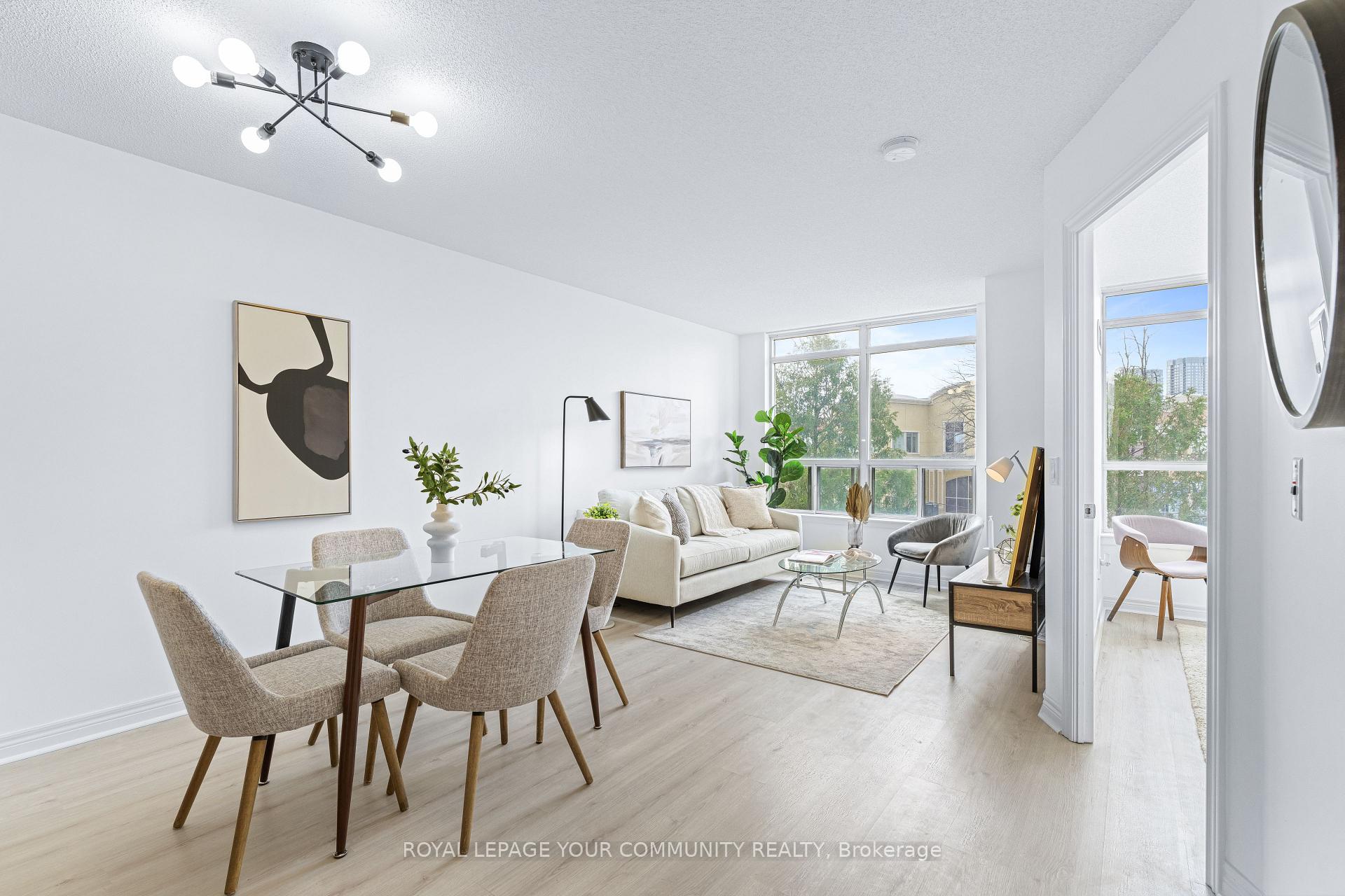 Photo 1 of Unit 215, 50 Disera Drive, Vaughan, Beverley Glen — HOMEH
