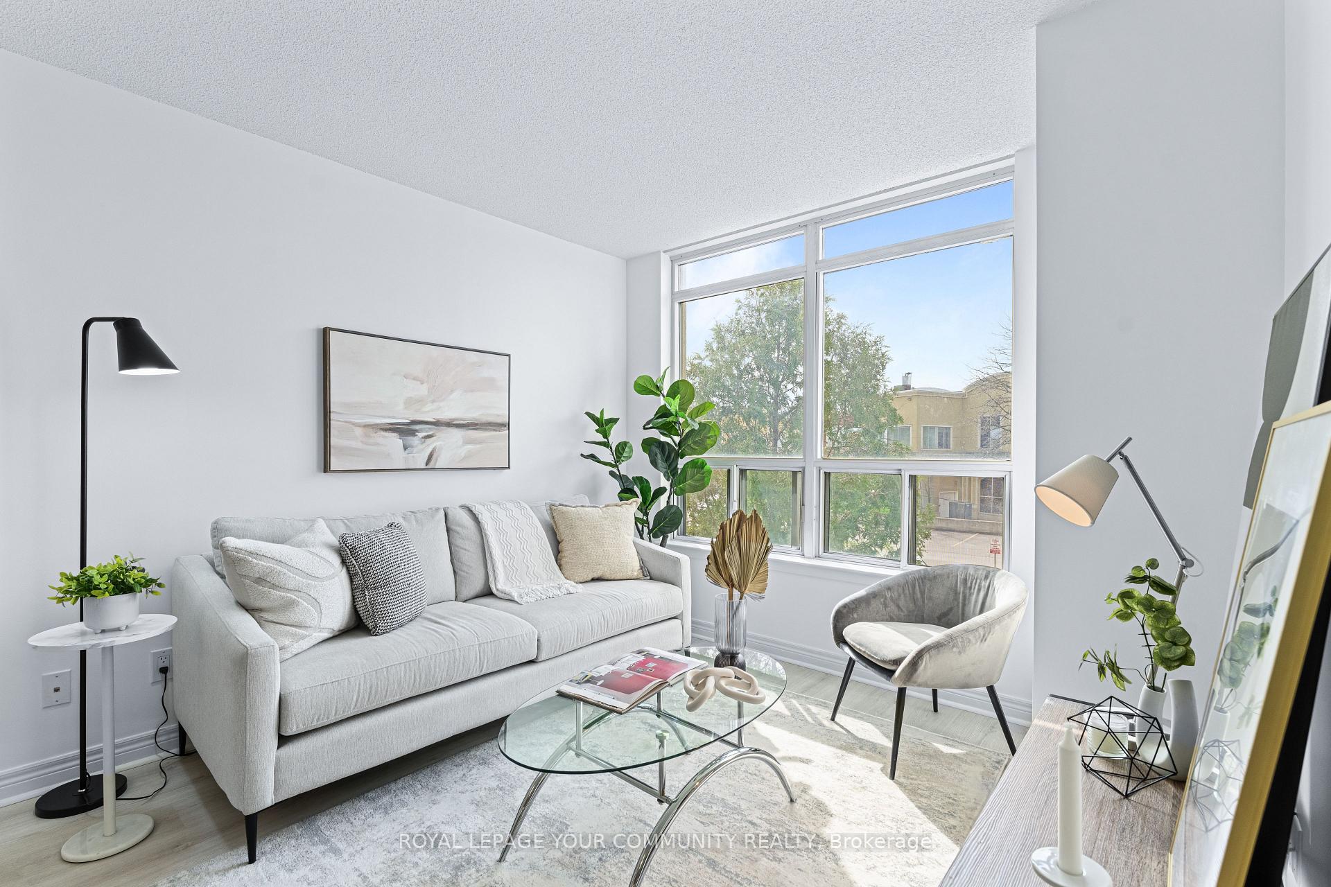 Photo 5 of Unit 215, 50 Disera Drive, Vaughan, Beverley Glen — HOMEH