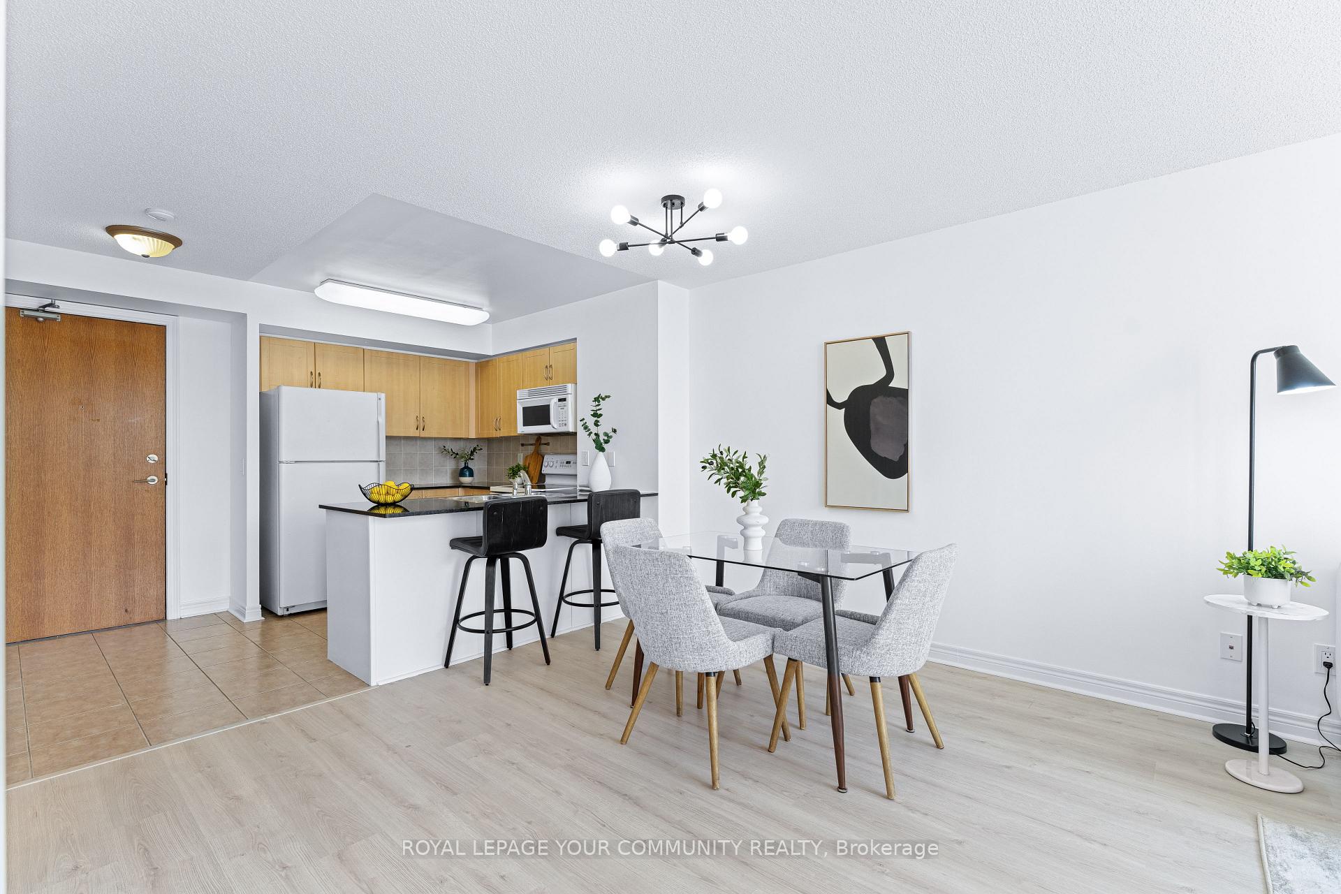 Photo 19 of Unit 215, 50 Disera Drive, Vaughan, Beverley Glen — HOMEH