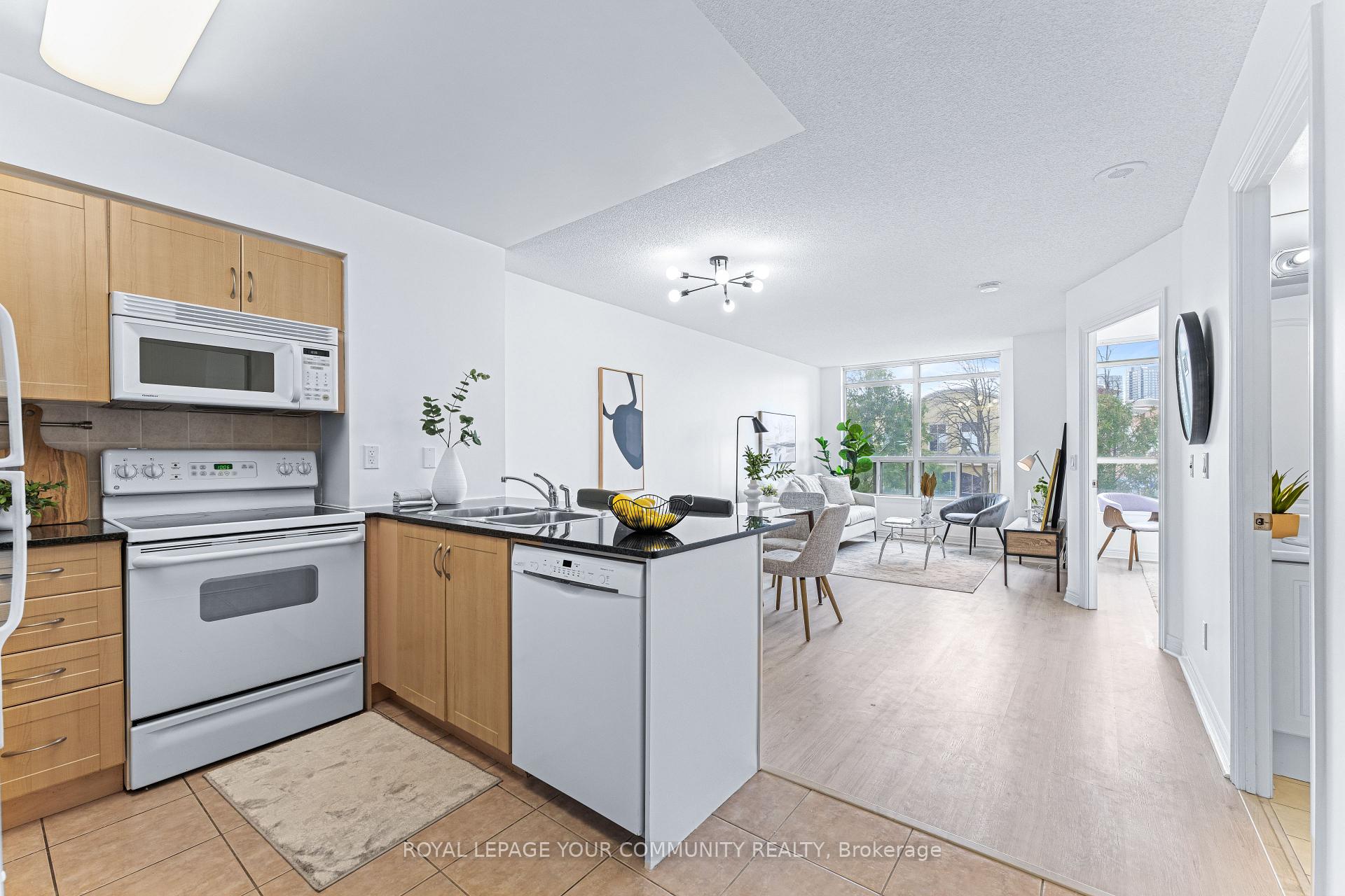 Photo 21 of Unit 215, 50 Disera Drive, Vaughan, Beverley Glen — HOMEH