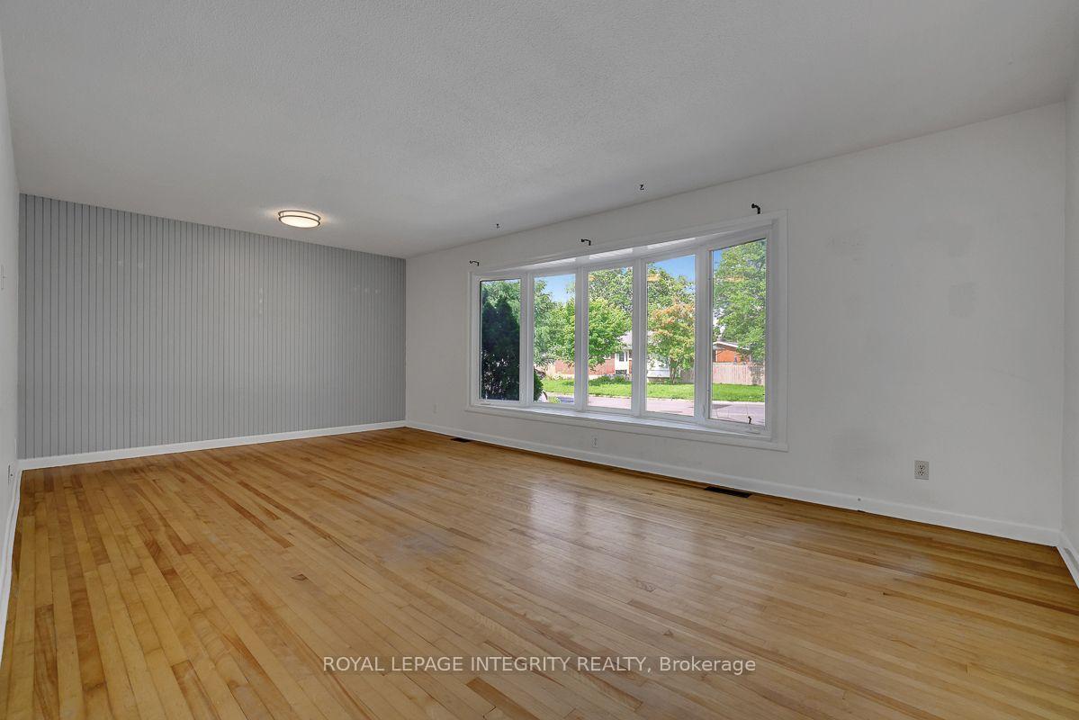 Photo 7 of 1370 Highgate Road, Ottawa, Parkway Park — HOMEH