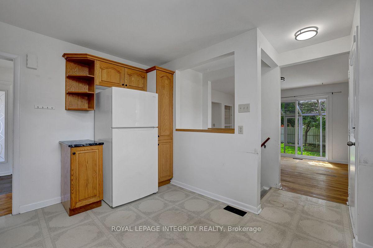 Photo 16 of 1370 Highgate Road, Ottawa, Parkway Park — HOMEH