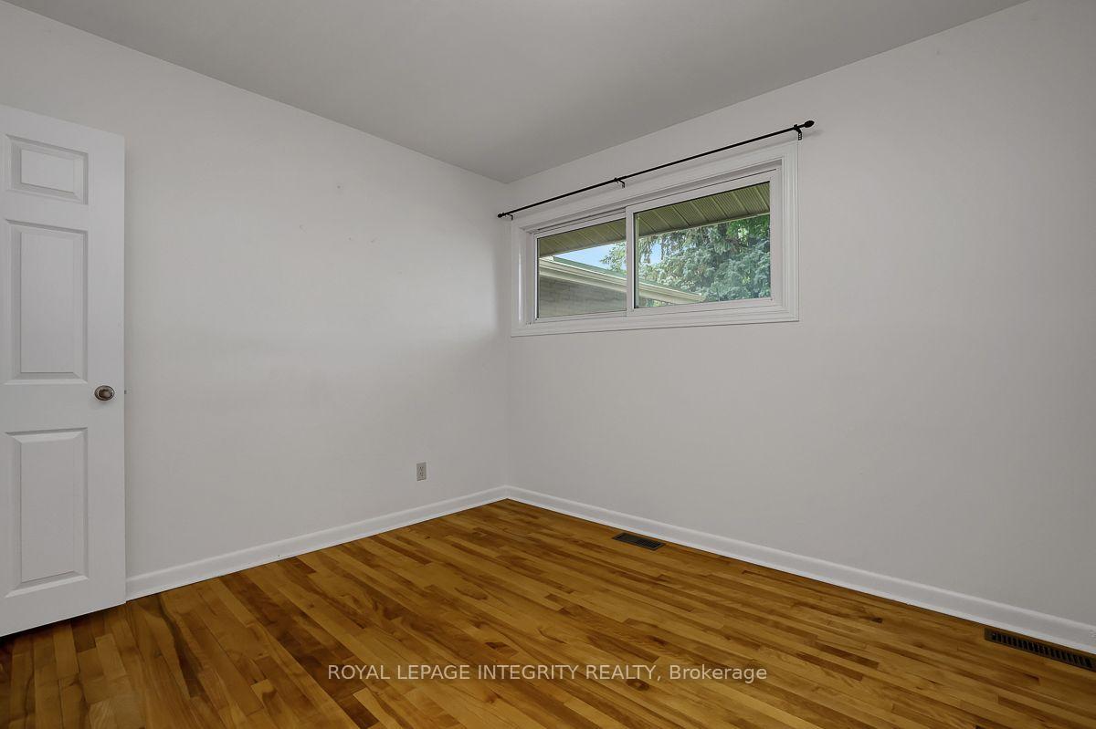 Photo 22 of 1370 Highgate Road, Ottawa, Parkway Park — HOMEH