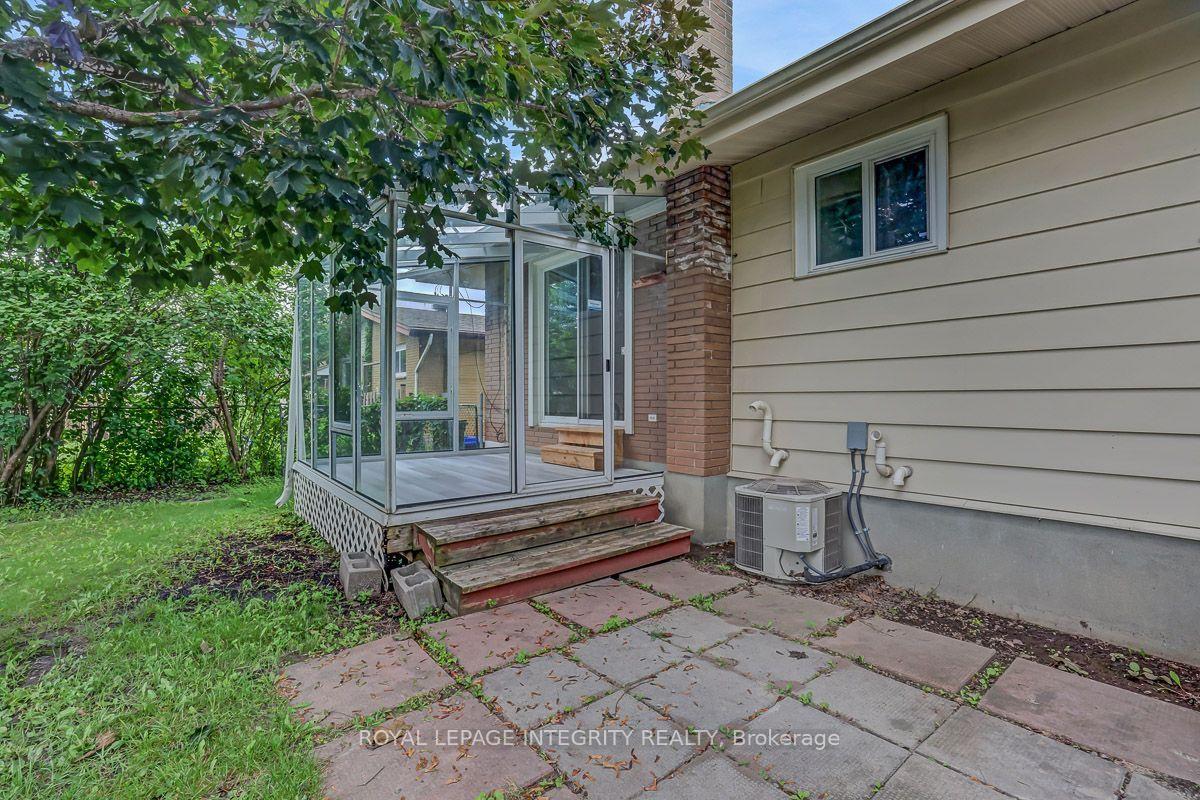 Photo 44 of 1370 Highgate Road, Ottawa, Parkway Park — HOMEH