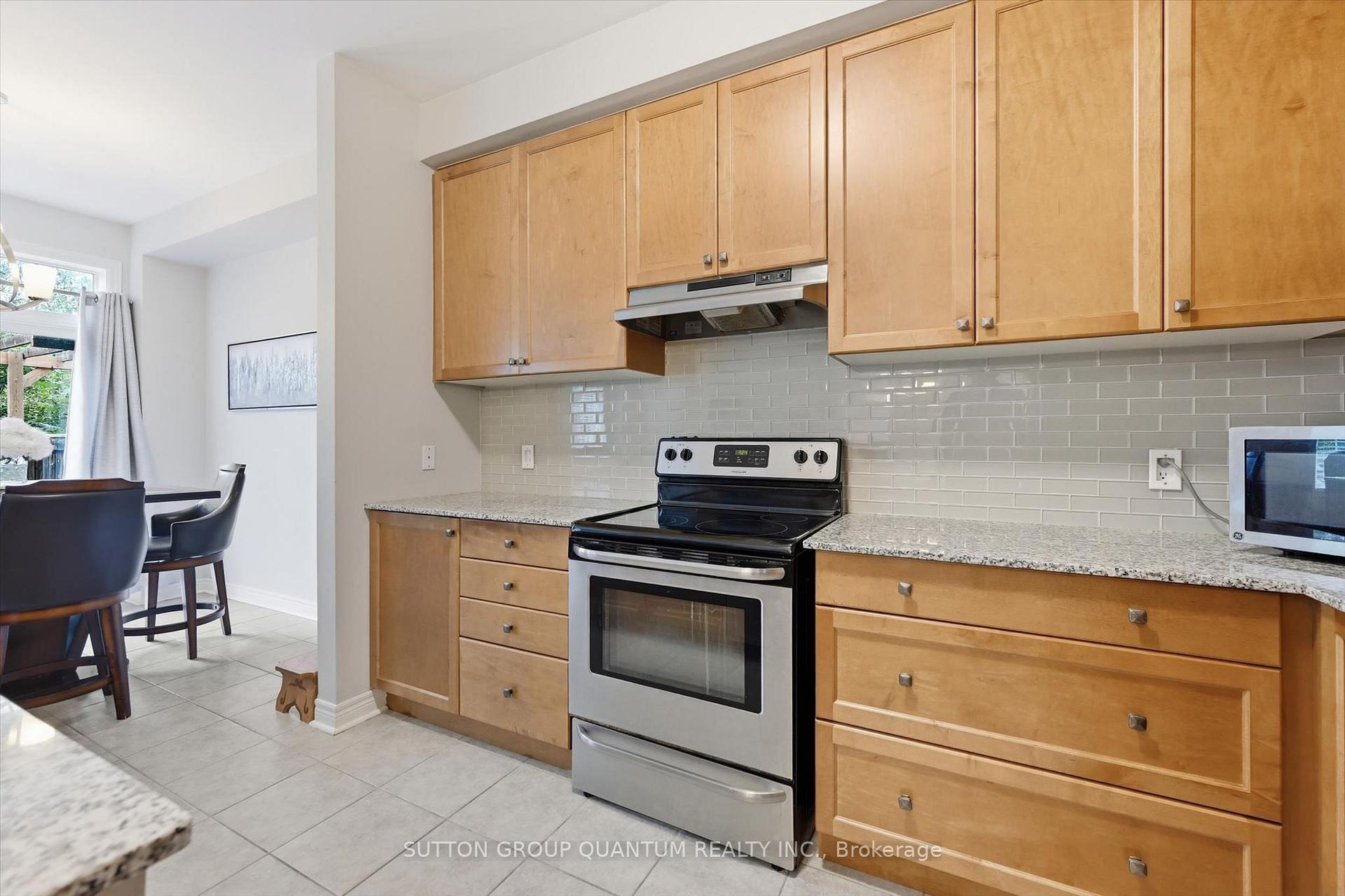 Photo 8 of 25 Mccardy Court, Caledon, Caledon East — HOMEH