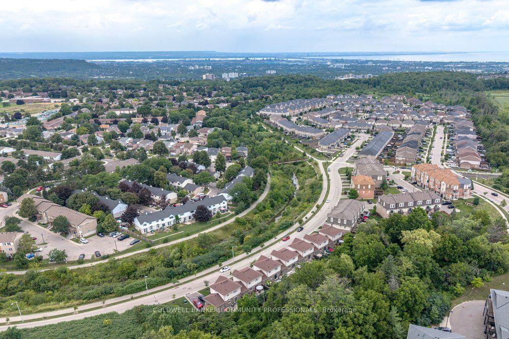 Photo 51 of 44 Westbank Trail, Hamilton, Stoney Creek Mountain — HOMEH