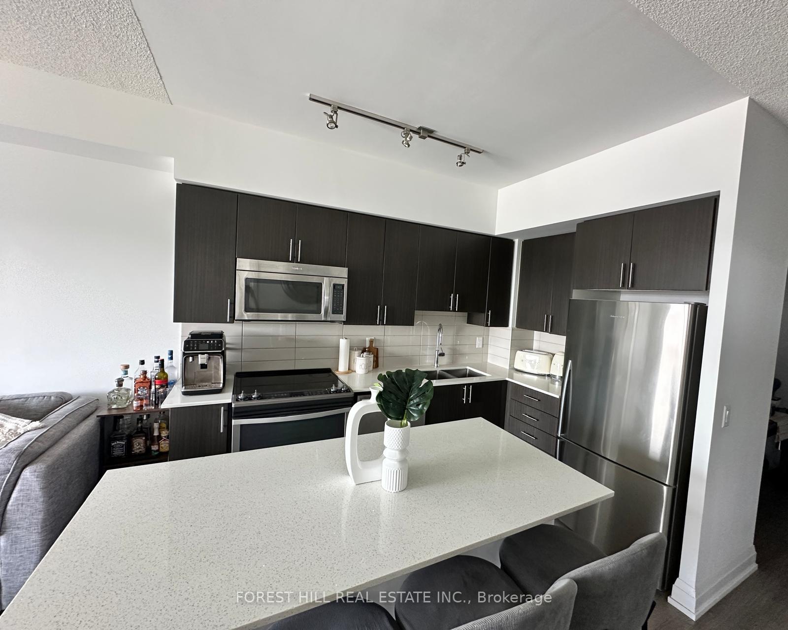 Photo 7 of Unit 1706, 7980 Bathurst Street, Vaughan, Beverley Glen — HOMEH