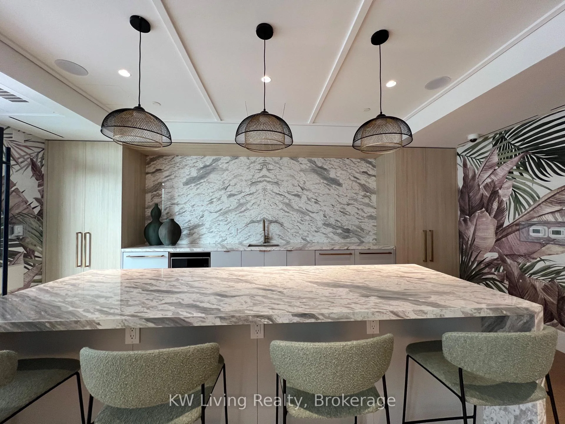 Photo 8 of Unit 903, 5 Meadowdale Road, Vaughan, Vaughan Corporate Centre — HOMEH