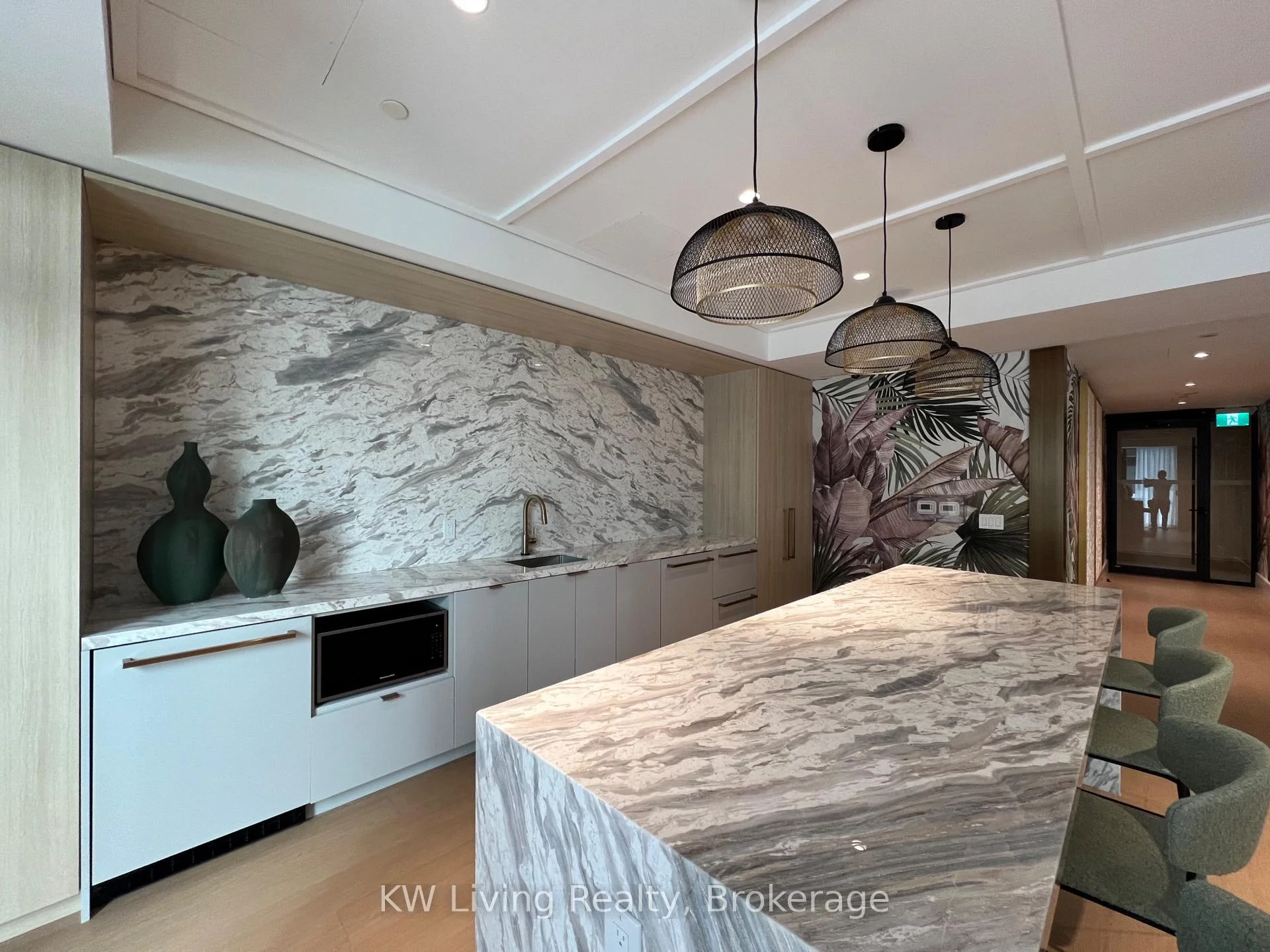Photo 11 of Unit 903, 5 Meadowdale Road, Vaughan, Vaughan Corporate Centre — HOMEH