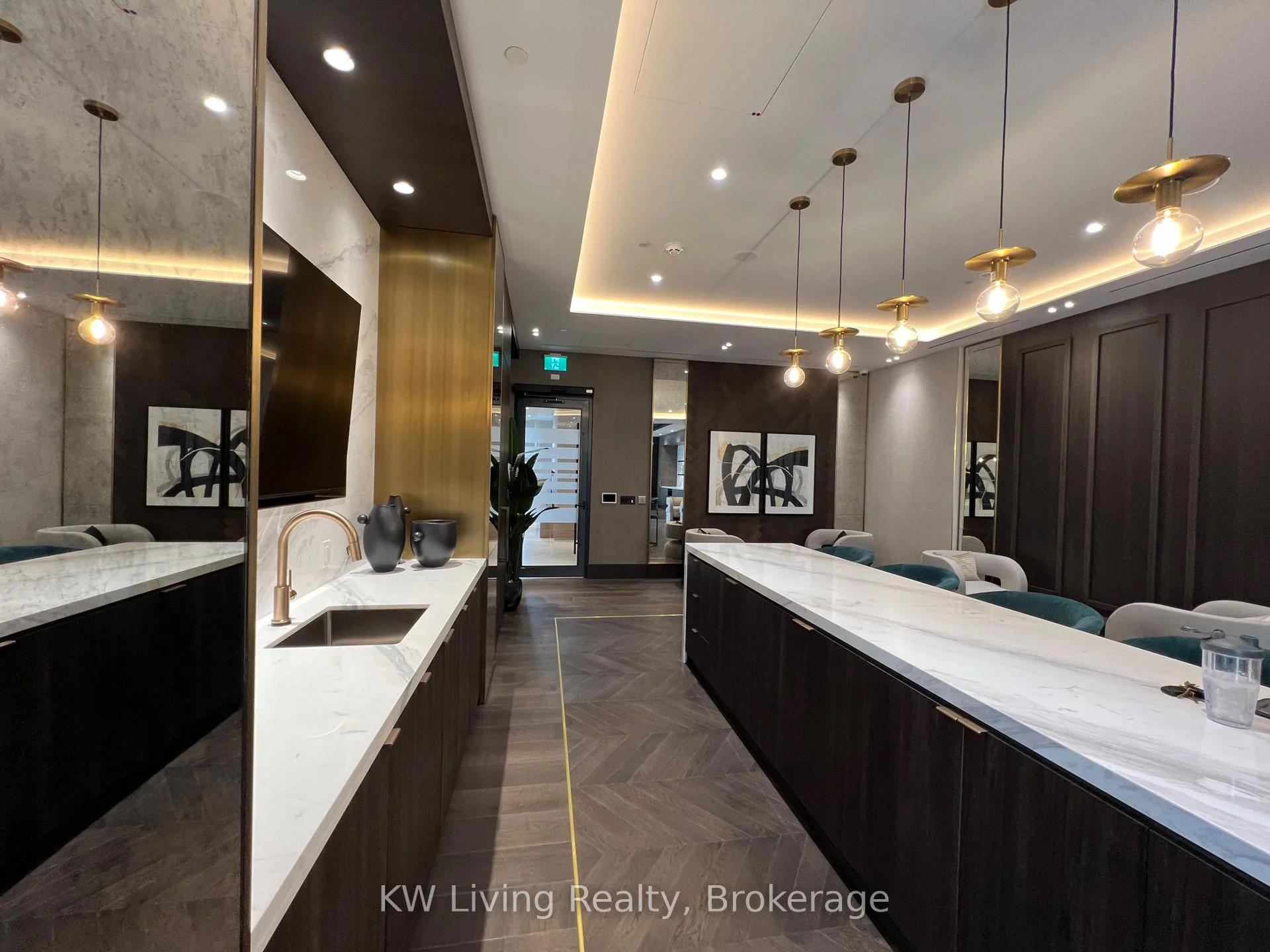 Photo 23 of Unit 903, 5 Meadowdale Road, Vaughan, Vaughan Corporate Centre — HOMEH