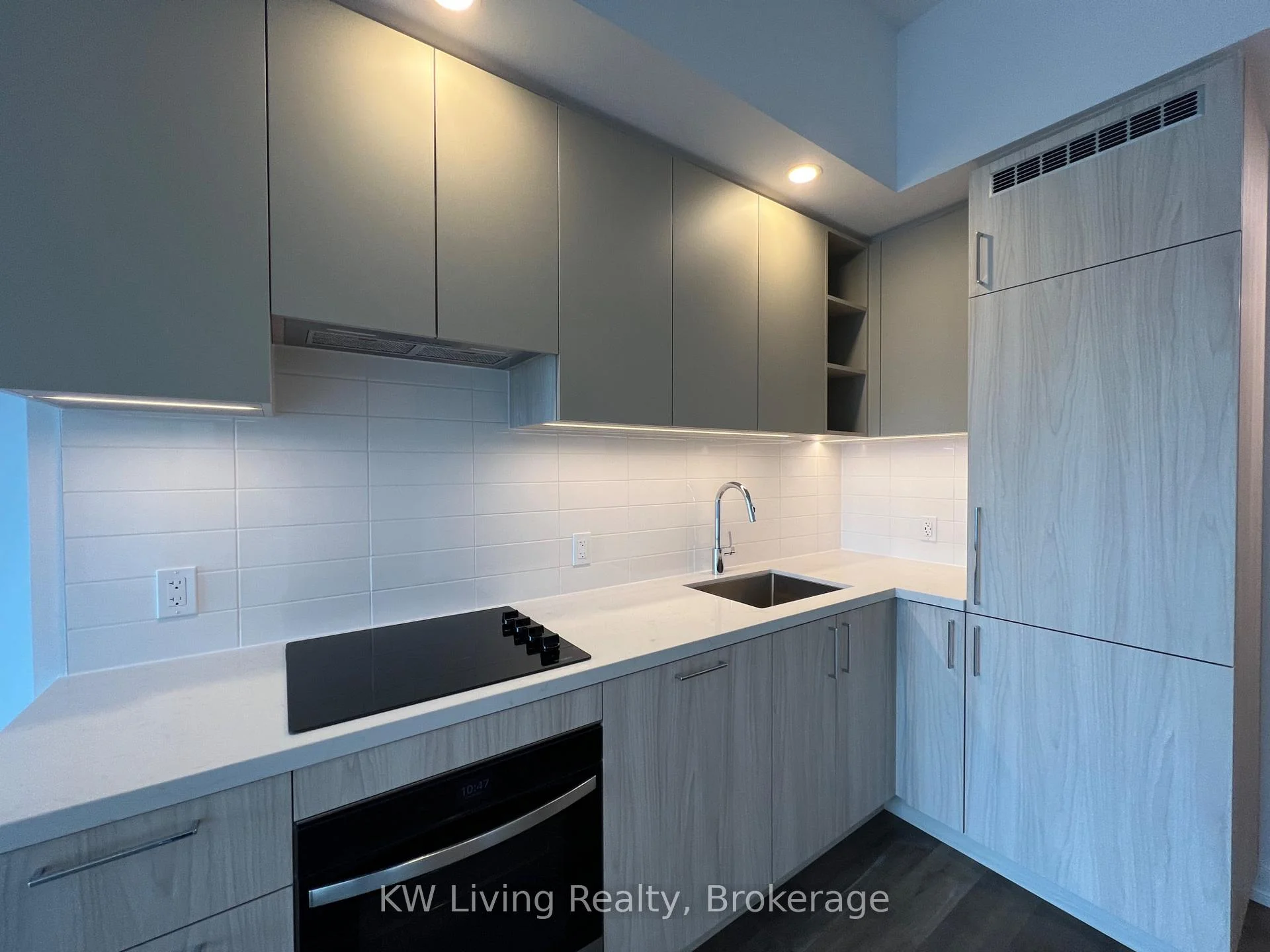Photo 27 of Unit 903, 5 Meadowdale Road, Vaughan, Vaughan Corporate Centre — HOMEH