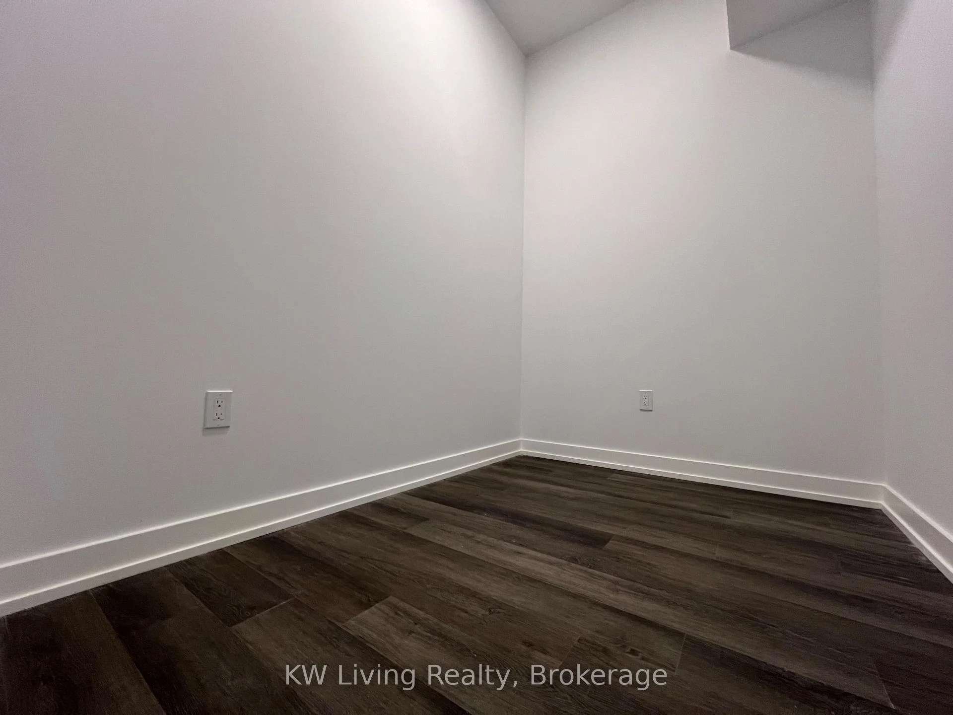 Photo 31 of Unit 903, 5 Meadowdale Road, Vaughan, Vaughan Corporate Centre — HOMEH
