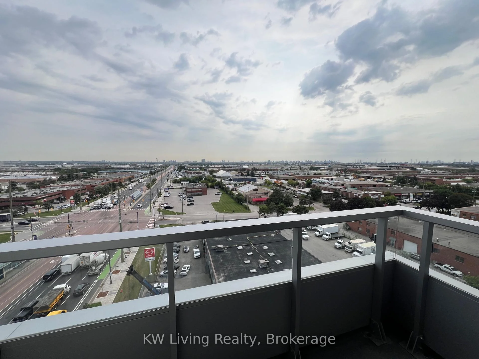 Photo 37 of Unit 903, 5 Meadowdale Road, Vaughan, Vaughan Corporate Centre — HOMEH