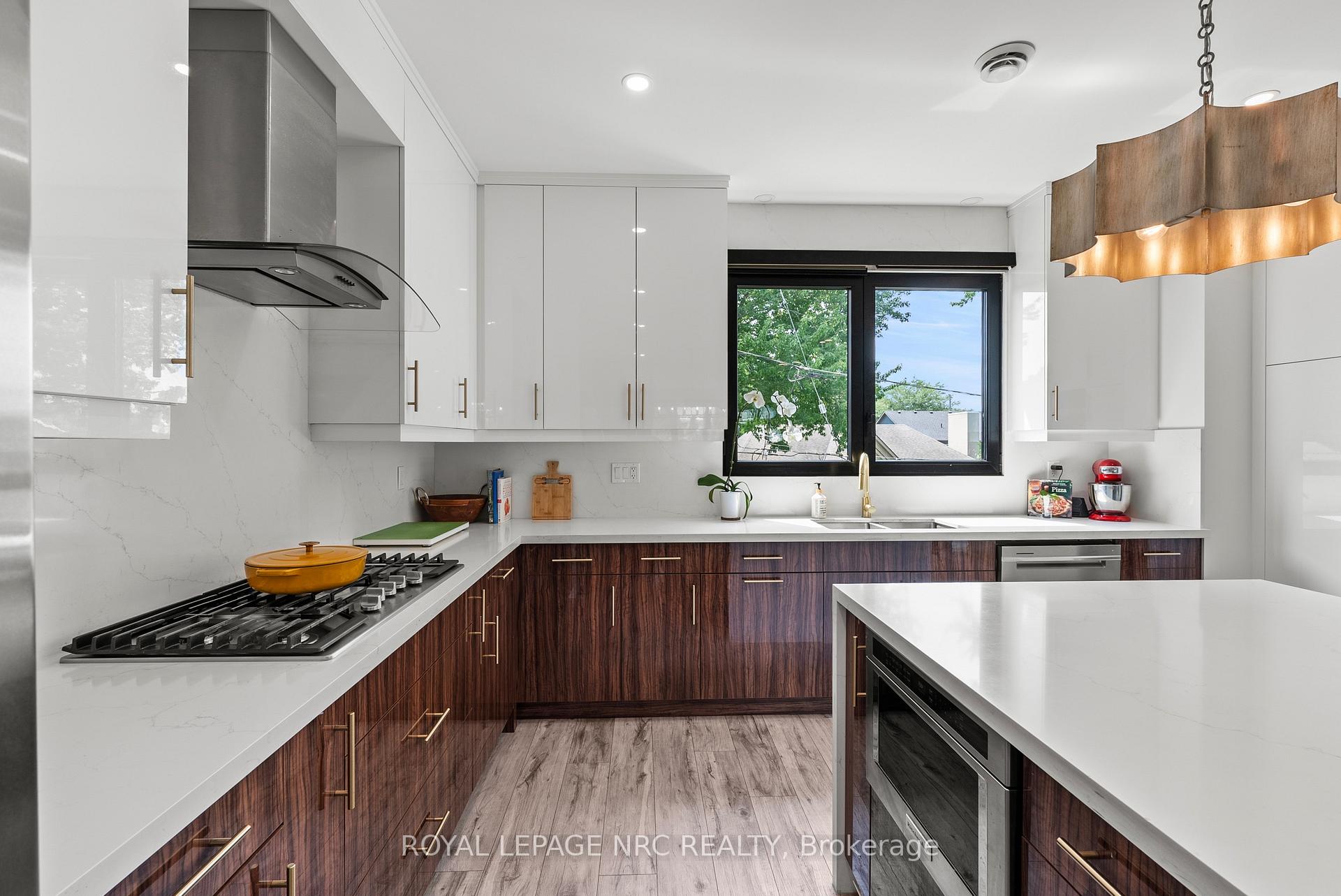 Photo 15 of 10 Pawling Street, St. Catharines, Port Dalhousie — HOMEH