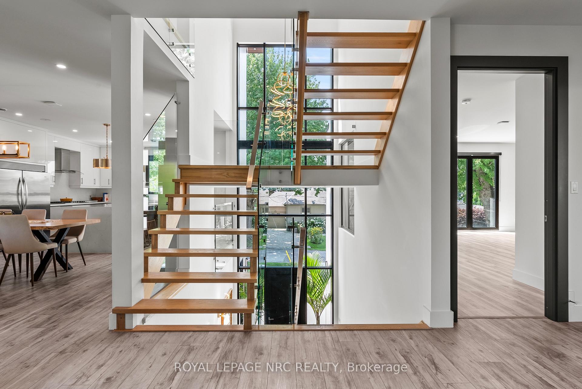 Photo 19 of 10 Pawling Street, St. Catharines, Port Dalhousie — HOMEH