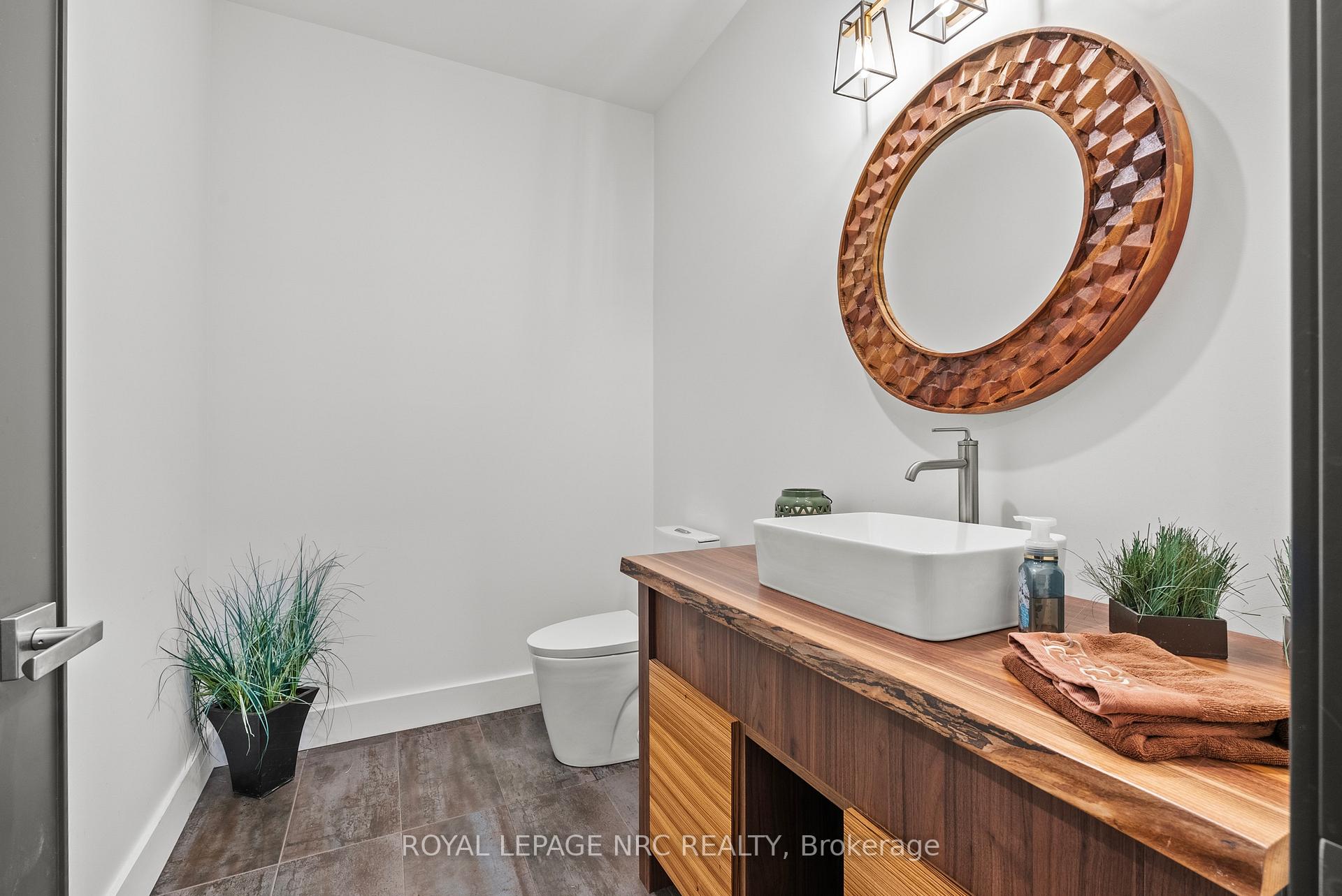 Photo 33 of 10 Pawling Street, St. Catharines, Port Dalhousie — HOMEH