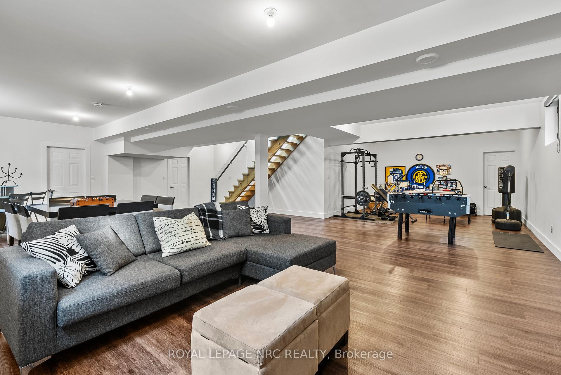 Photo 37 of 10 Pawling Street, St. Catharines, Port Dalhousie — HOMEH