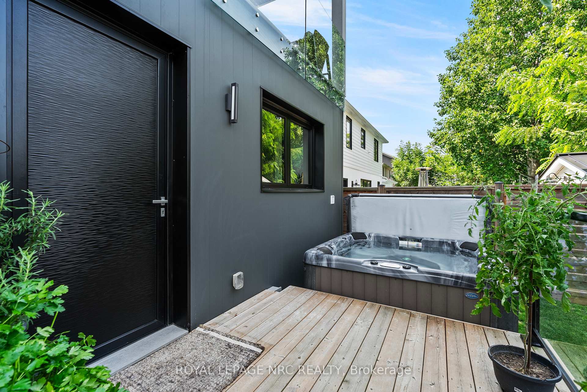 Photo 44 of 10 Pawling Street, St. Catharines, Port Dalhousie — HOMEH