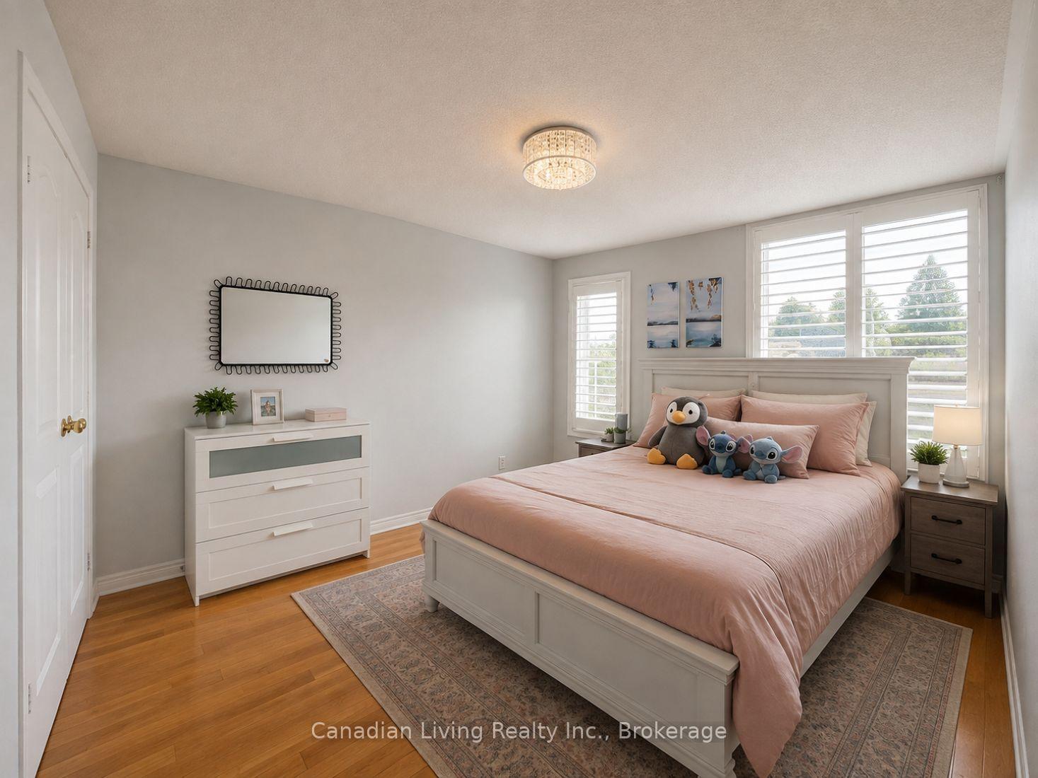 Photo 13 of 136 Regatta Avenue, Richmond Hill, Oak Ridges — HOMEH